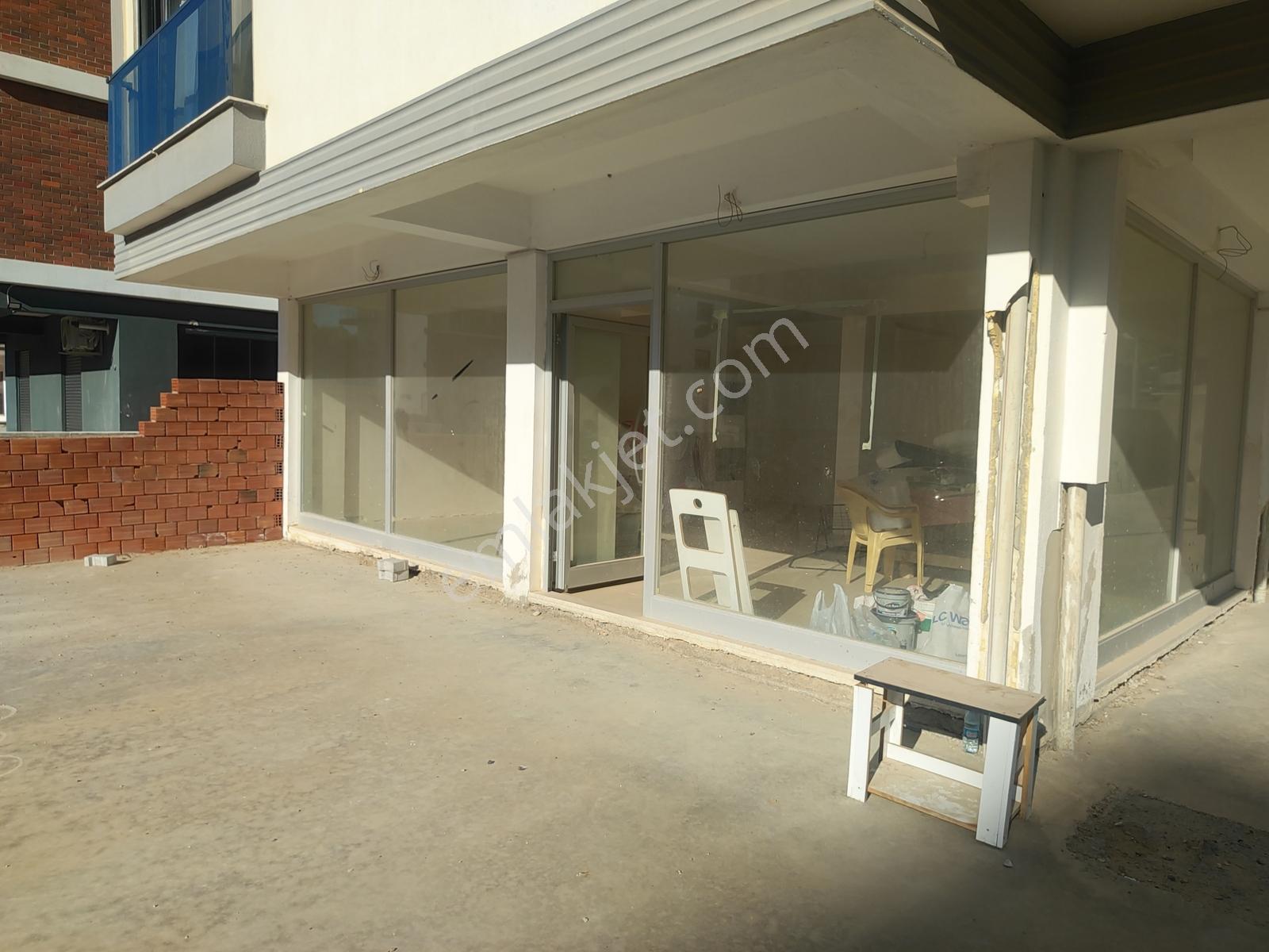 Ulukentte Merkezi Konumda Kiralık Dükkan - Görsel 2