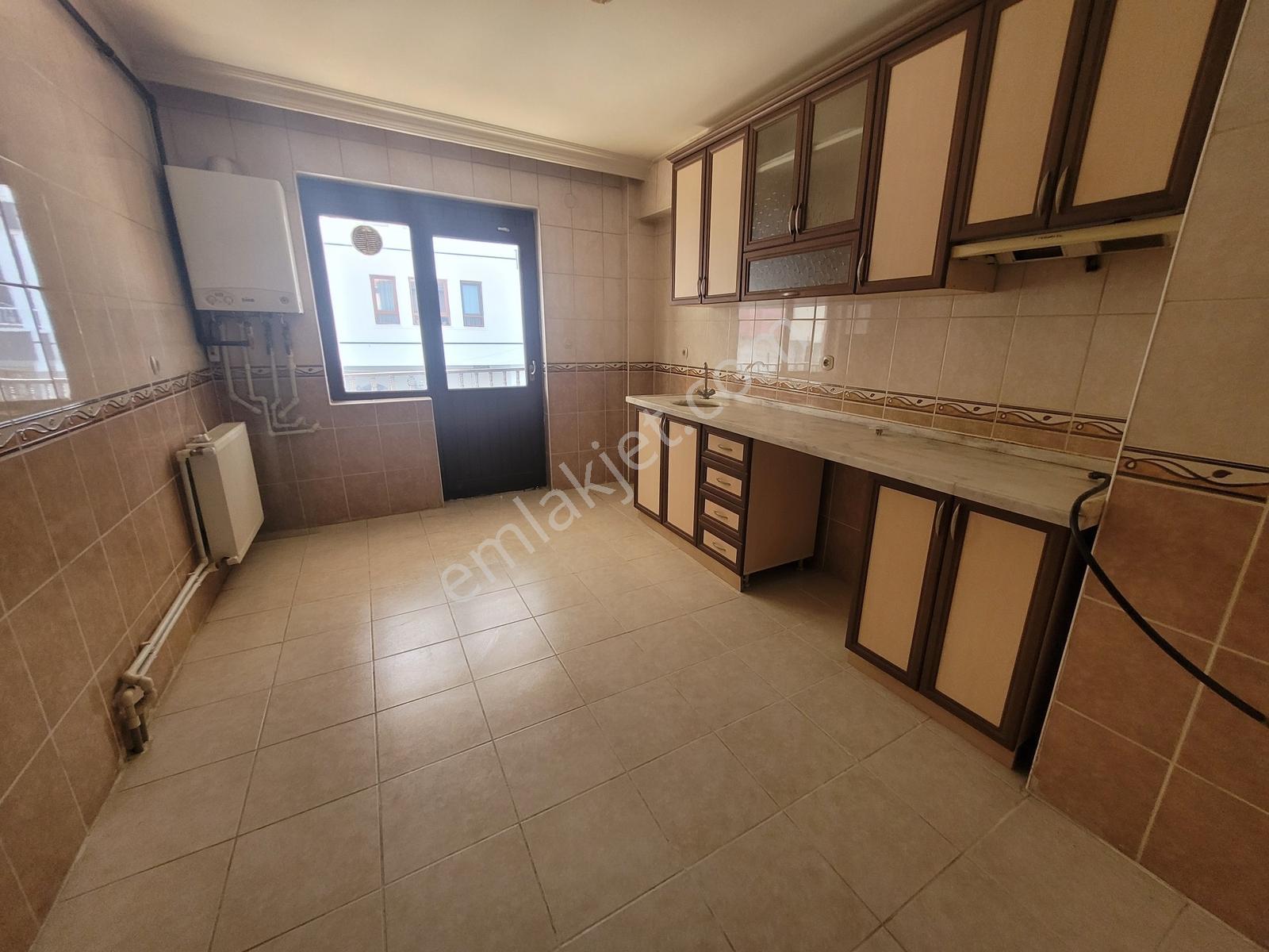 Ahiler'den Esertepe Mahallesinde Salon Bağımsız 3 Oda 1 Salon - Görsel 10