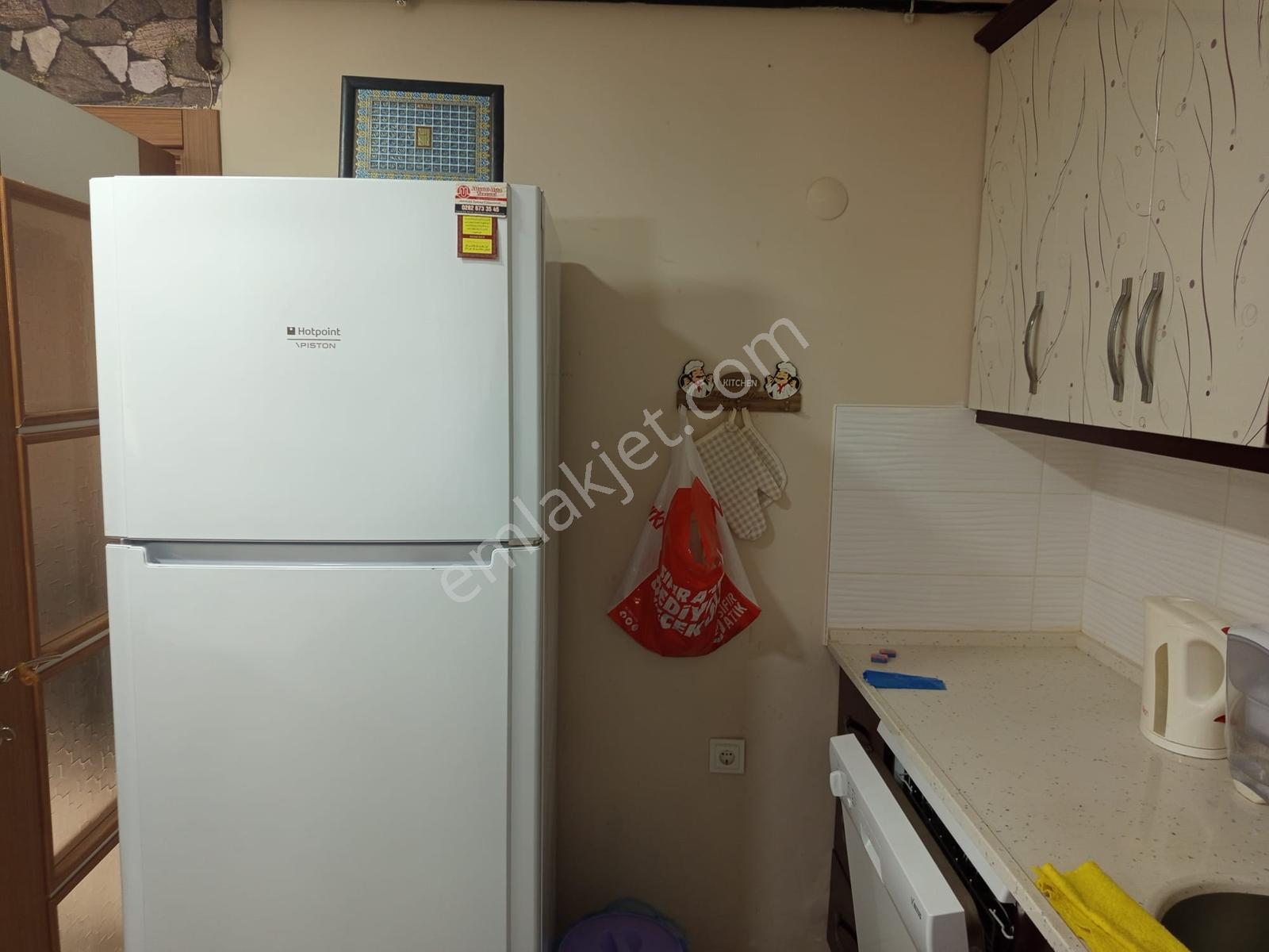 Kapalı Salı Pazarı Yakını Eşyalı Kiralık 1+1 Daire - Görsel 3
