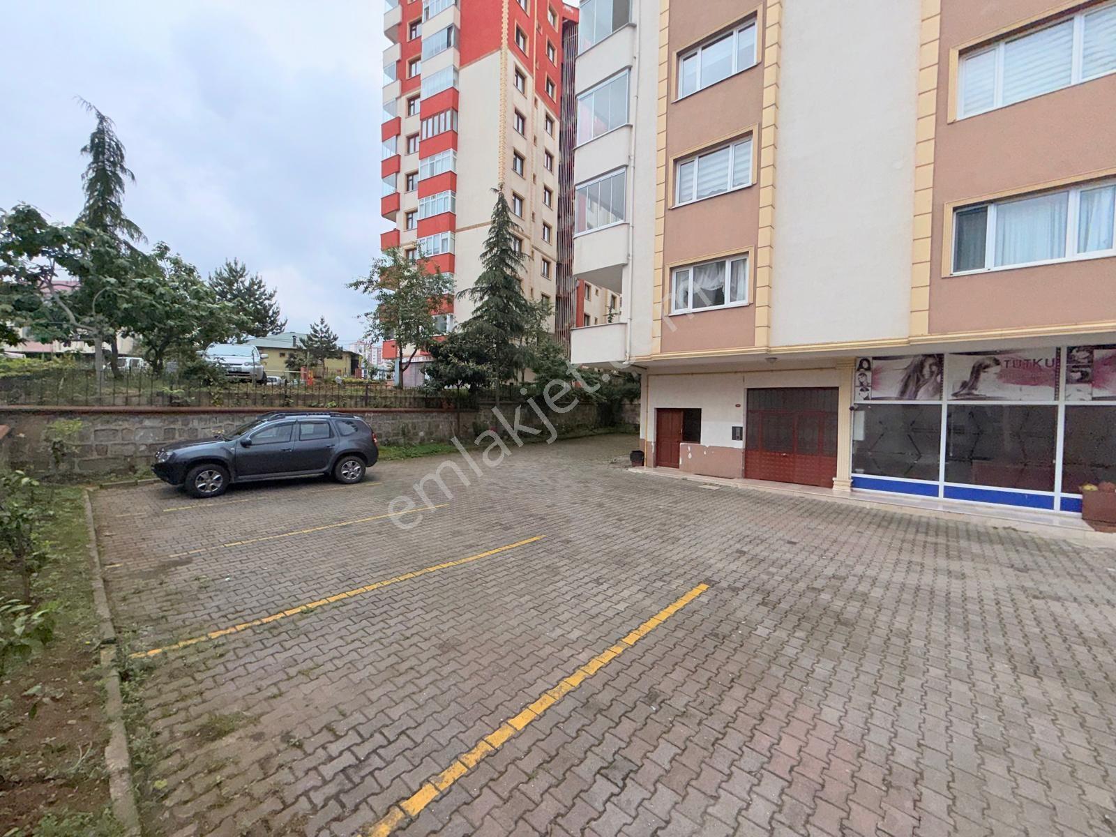 Karşıyaka'da Panoramik Manzaralı Masrafsız Acil Satılık Dublex - Görsel 2
