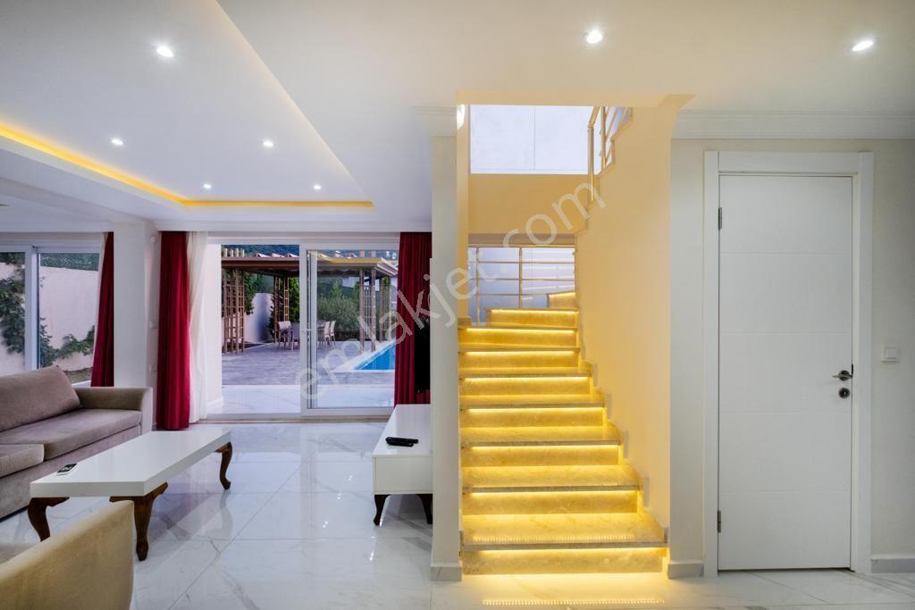 Luxury Villamdan Ölüdeniz'de 4+1 Lüks Villa - Görsel 32
