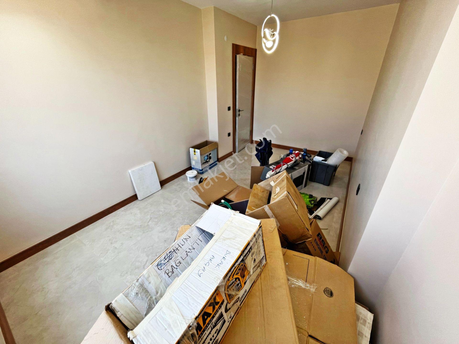 Aktif'ten Akçay'da Satılık Denize 300mt Ön Cephe Arakat Lüx 2+1 Daire - Görsel 24