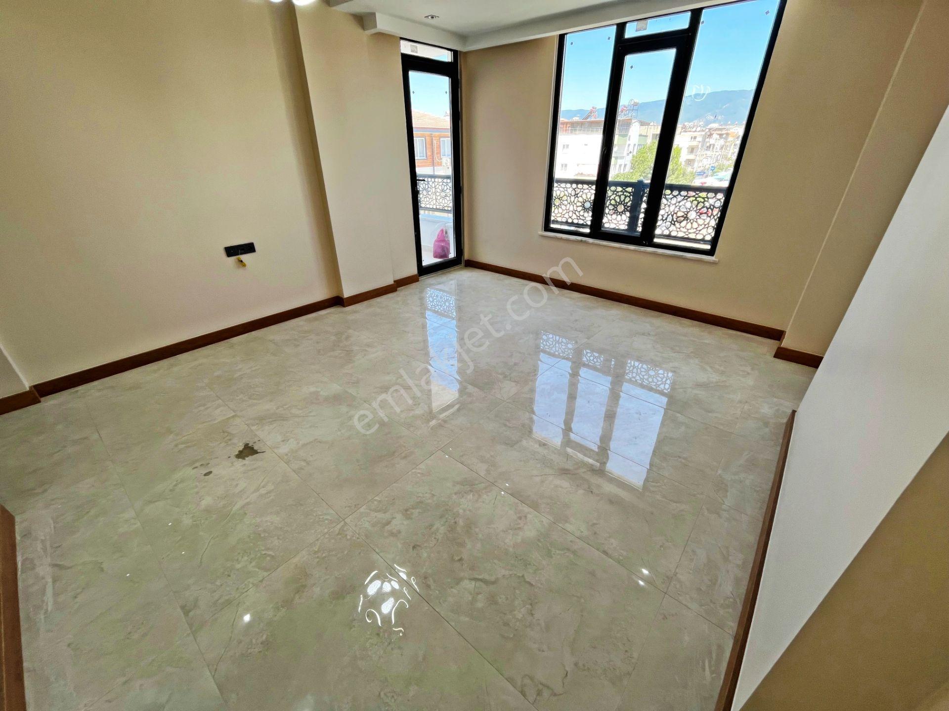 Aktif'ten Akçay'da Satılık Denize 300mt Ön Cephe Arakat Lüx 2+1 Daire - Görsel 4