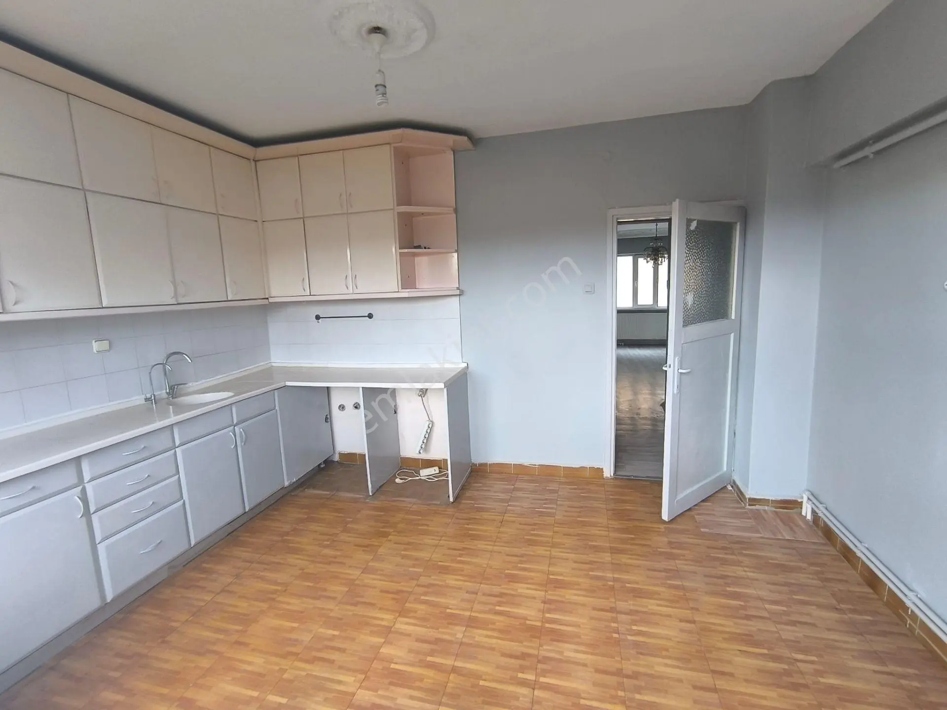 Balıkesir Bandırma İhsaniye Mah. 2+1 Merkezi Konumda Satılık Daire - Görsel 4