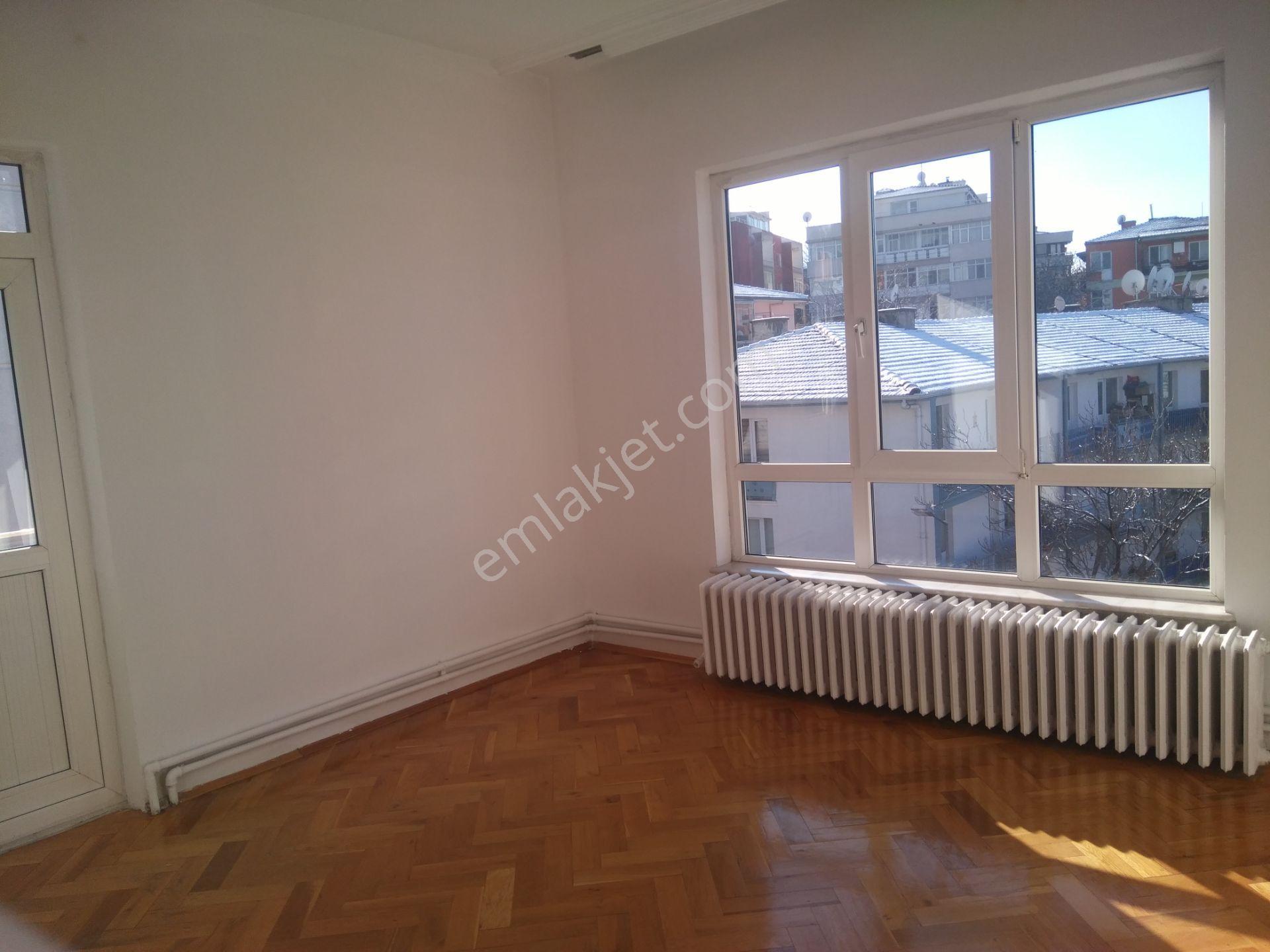 Çankaya Büklüm Sokak 3+1 Kombili 4. Kat Ön Cephe Kiracılı 10 Eylül Tahliye Edecek - Görsel 6