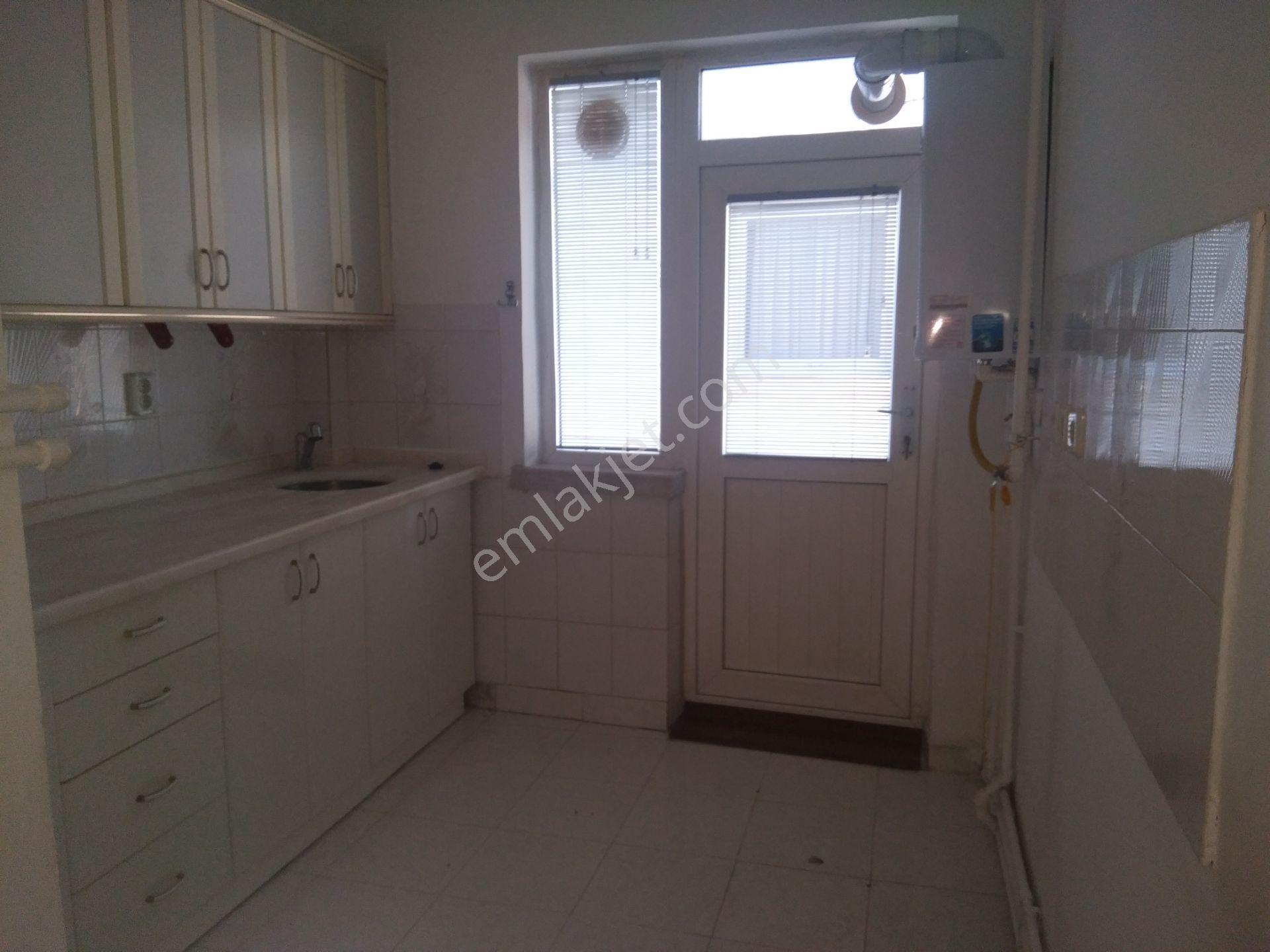 Çankaya Büklüm Sokak 3+1 Kombili 4. Kat Ön Cephe Kiracılı 10 Eylül Tahliye Edecek - Görsel 9