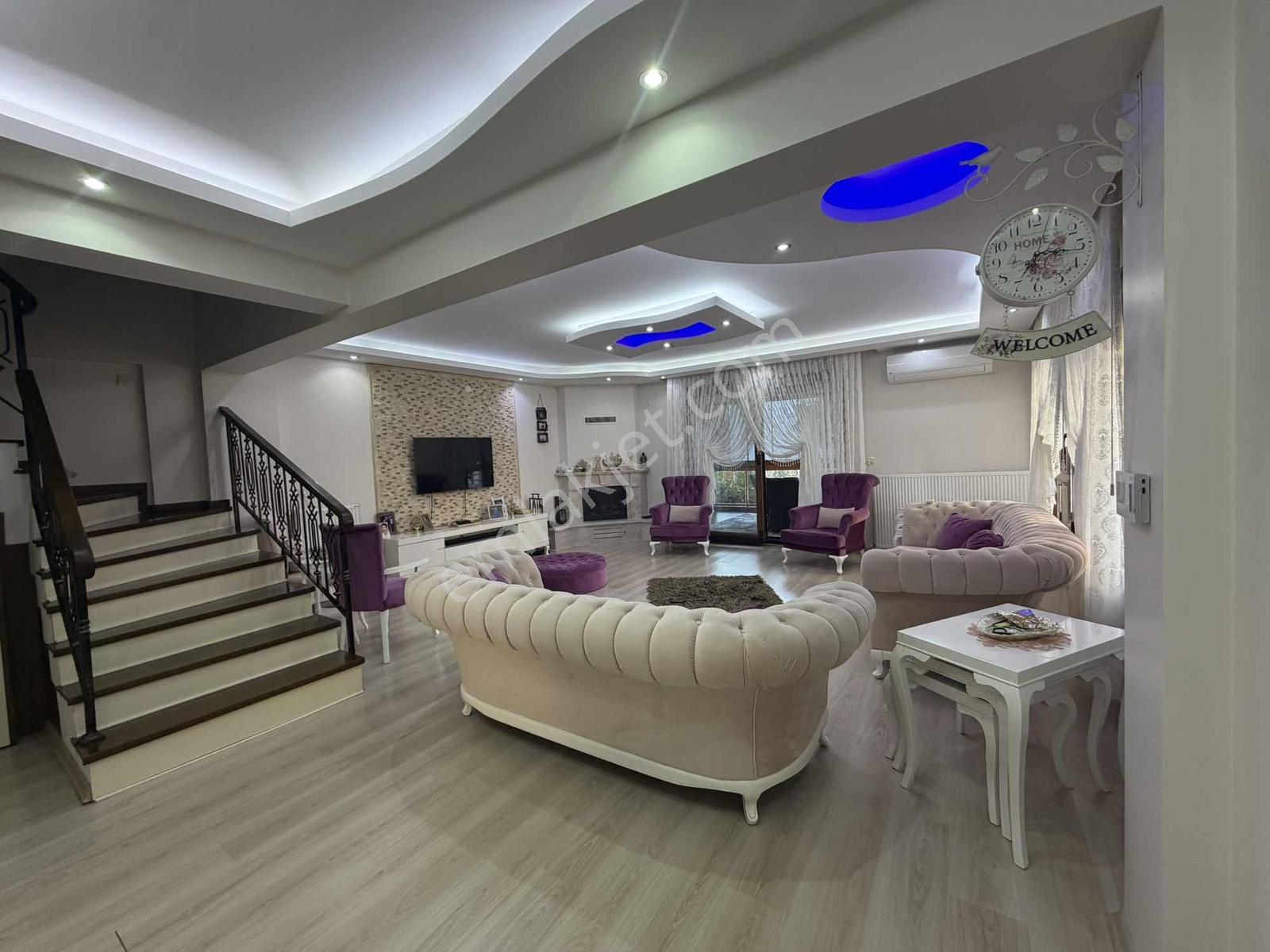 Menderes Kasımpaşa Mah De 270 M2 4+1 Ultra Lüks Satılık Villa - Görsel 2
