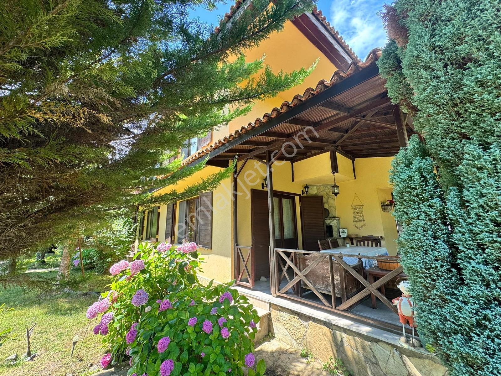 Şile Havuzlu Site İçerisinde Muhteşem 3+1 Kiralık Eşyalı Villa - Görsel 22