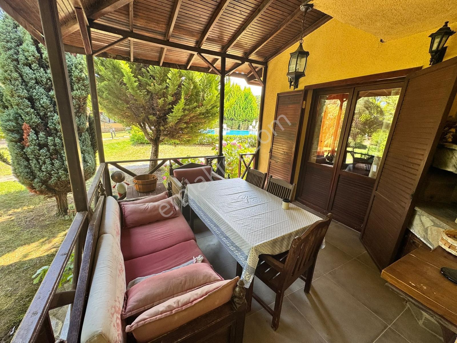 Şile Havuzlu Site İçerisinde Muhteşem 3+1 Kiralık Eşyalı Villa - Görsel 15