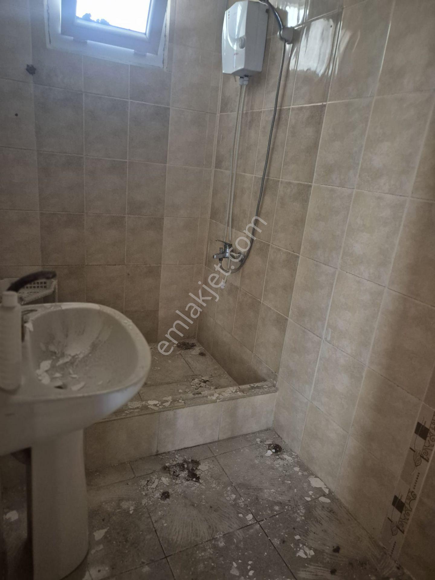 Sattılık 2 Katlı 194 M2 Arsaya Sahip 3 Ad Daire Tek Tapu Kira Getirisi 35 Bin Tl Civarı - Görsel 12