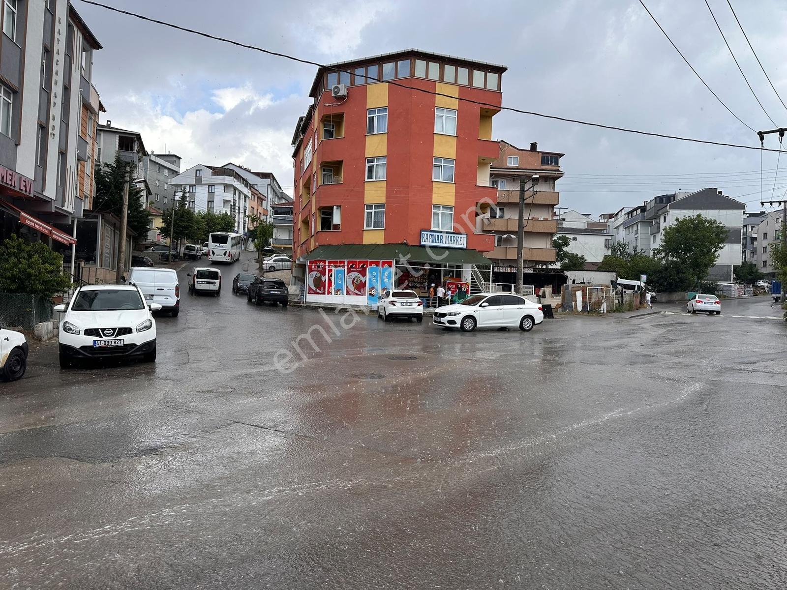 Özgürlük Mahallesinde Satılık Geniş 5+1 Dubleks Daire - Görsel 15