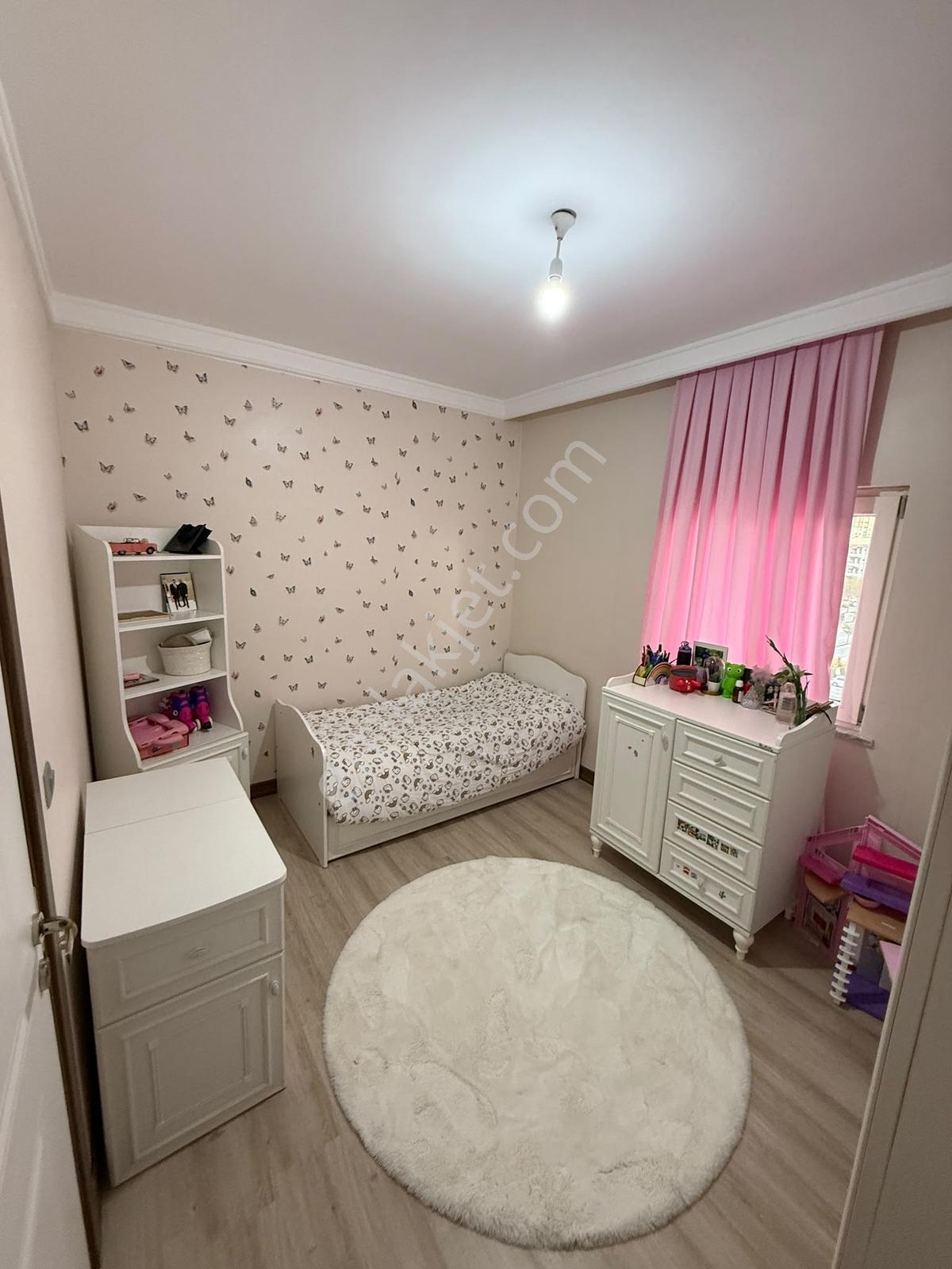Bahçekent Emlak Konutlarında Üç Cepheli 138 M2(kiralık) - Görsel 5