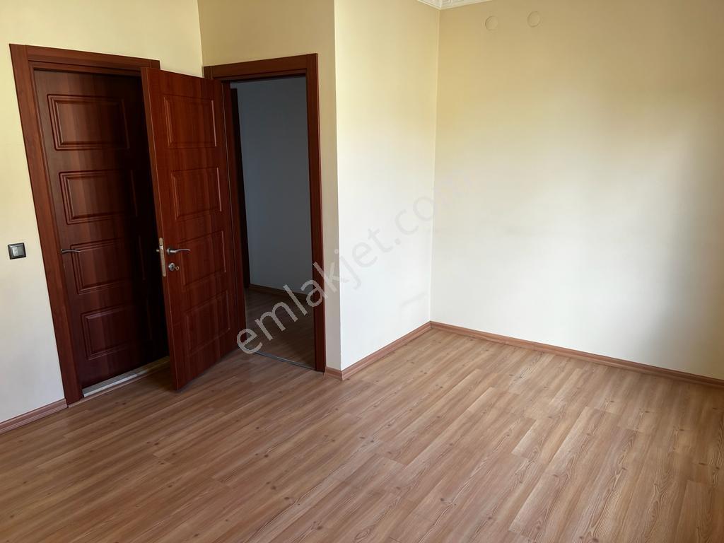 Afyon Özsu Emlak'tan Uydukent Te Kiralık 4+1 Daire - Görsel 10