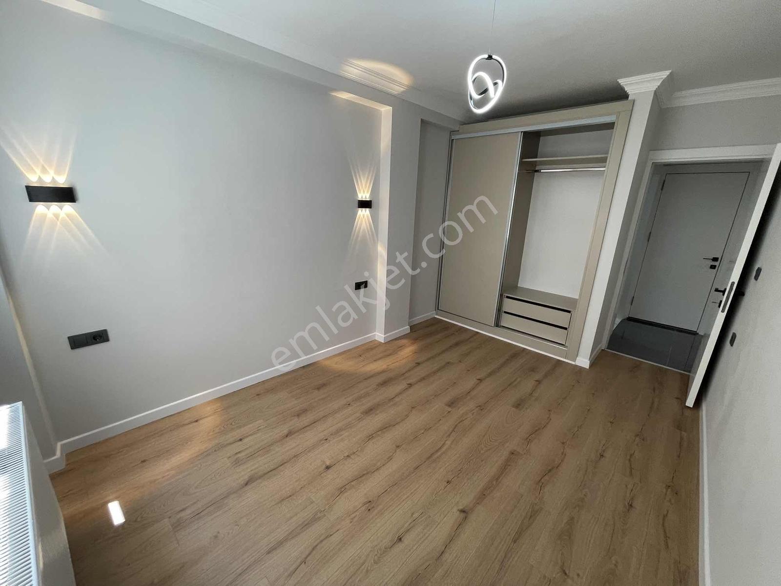 Küçükyalı Cadde Ve Sahil Yakını 3+1 Ultra Lüks Geniş Daire - Görsel 2