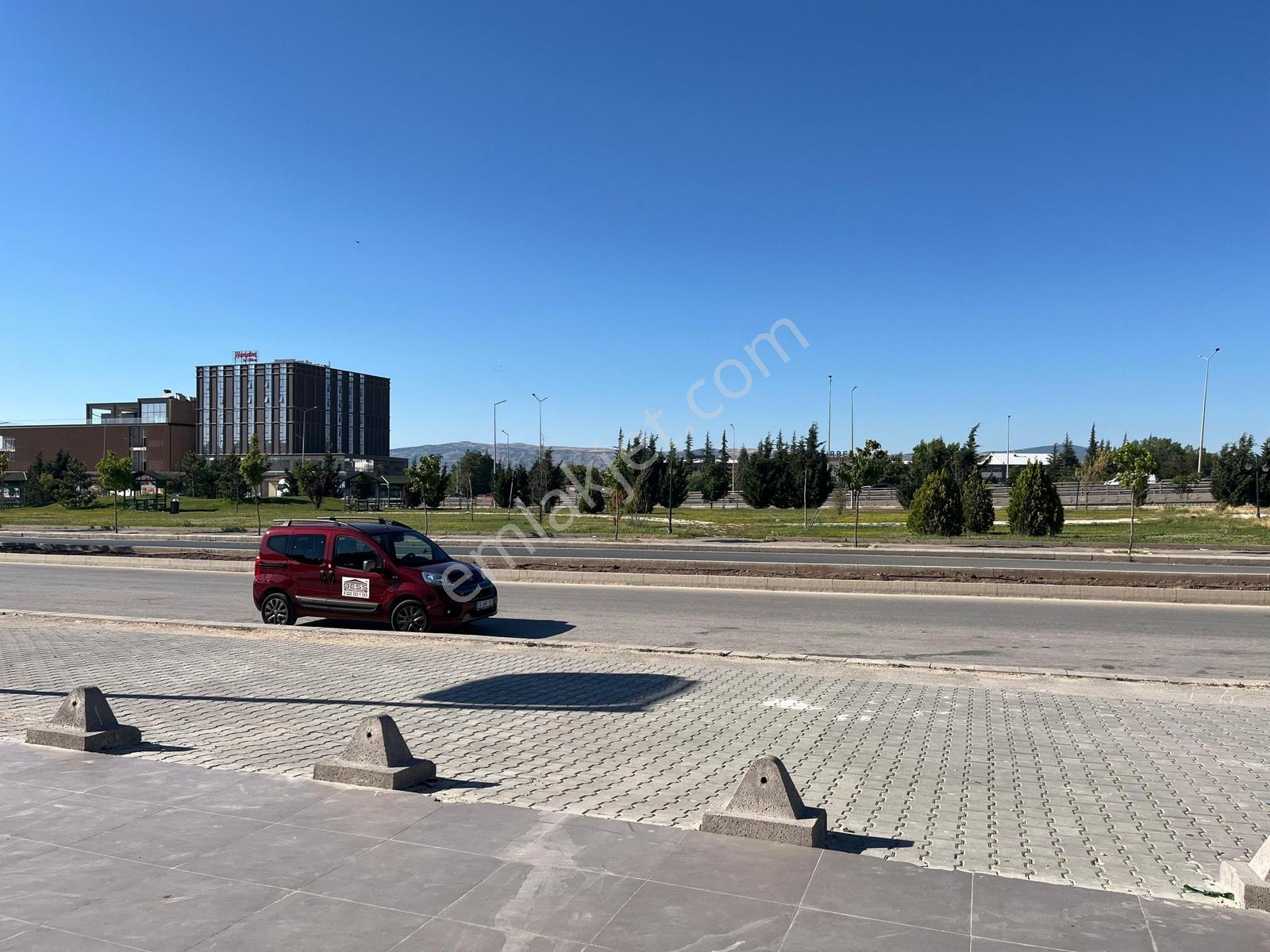 Bess'den 71 Evler Mah.şehir Hastanesi Yakını 90m2 Kiralık İşyeri - Görsel 4