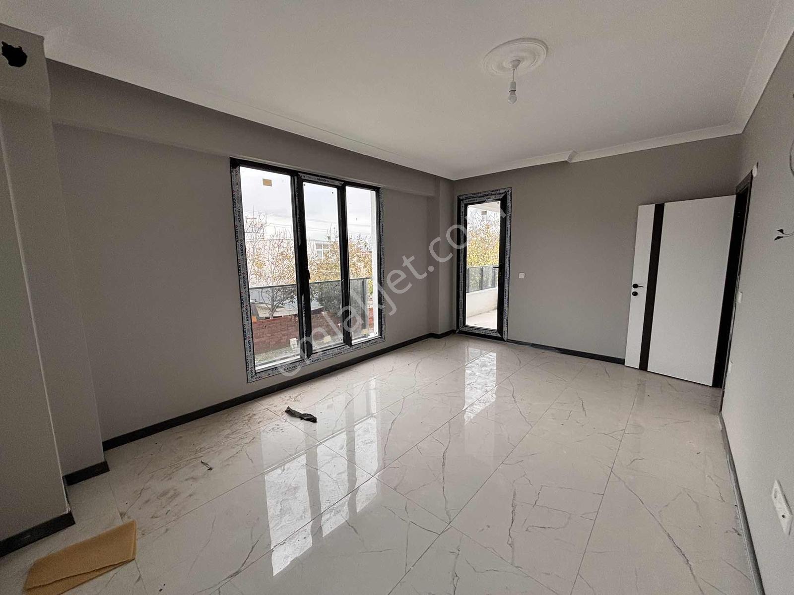Gömeç Kemalpaşa'da Akıllı Ev Sistemli 2+1 90 M2 Daire - Görsel 36