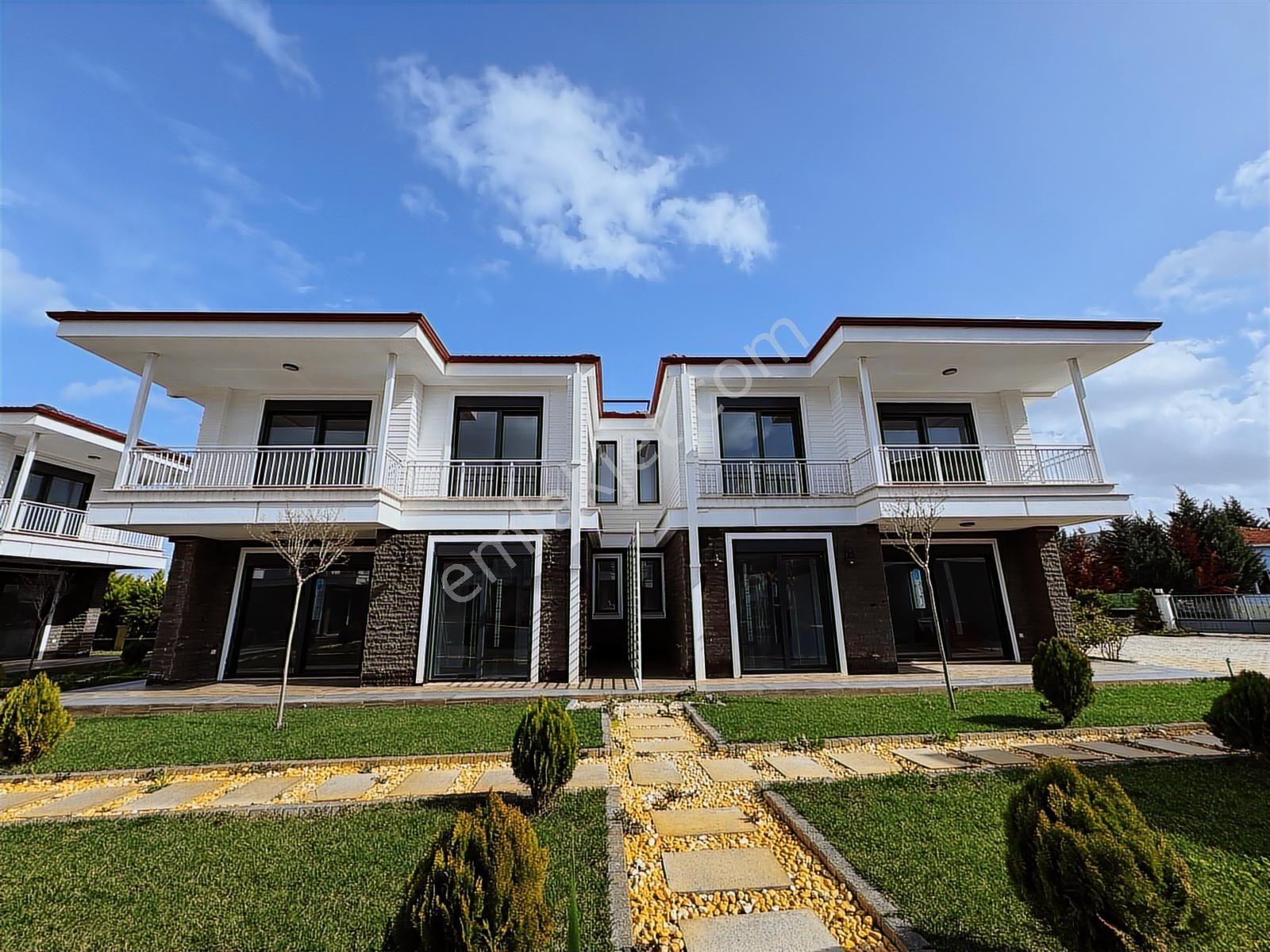 Çankaya'dan Pelitköyde Havuzlu Sıfır Ultra Lüks 3+1 Villa - Görsel 14