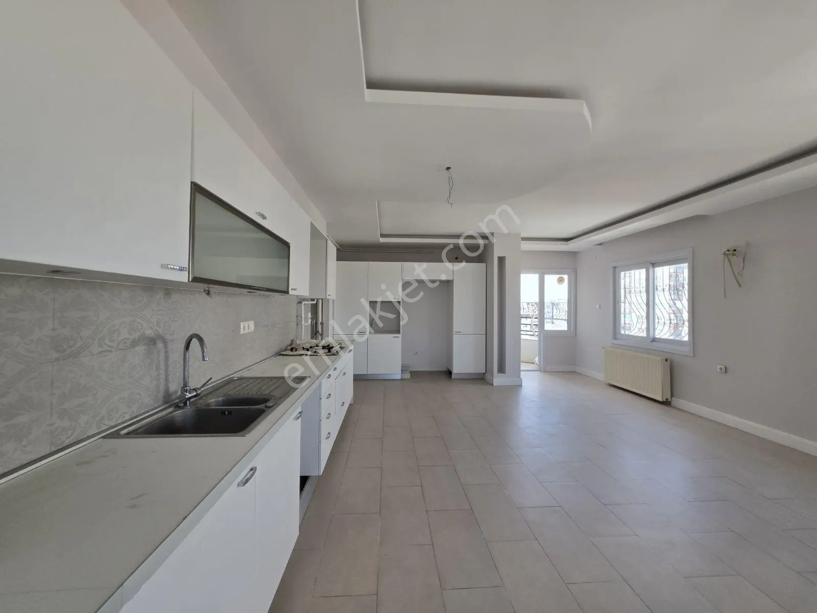 Güzelyalı S.demirel Blv.üzeri 5+1 Göl Manzara Her Kat Tek Dair