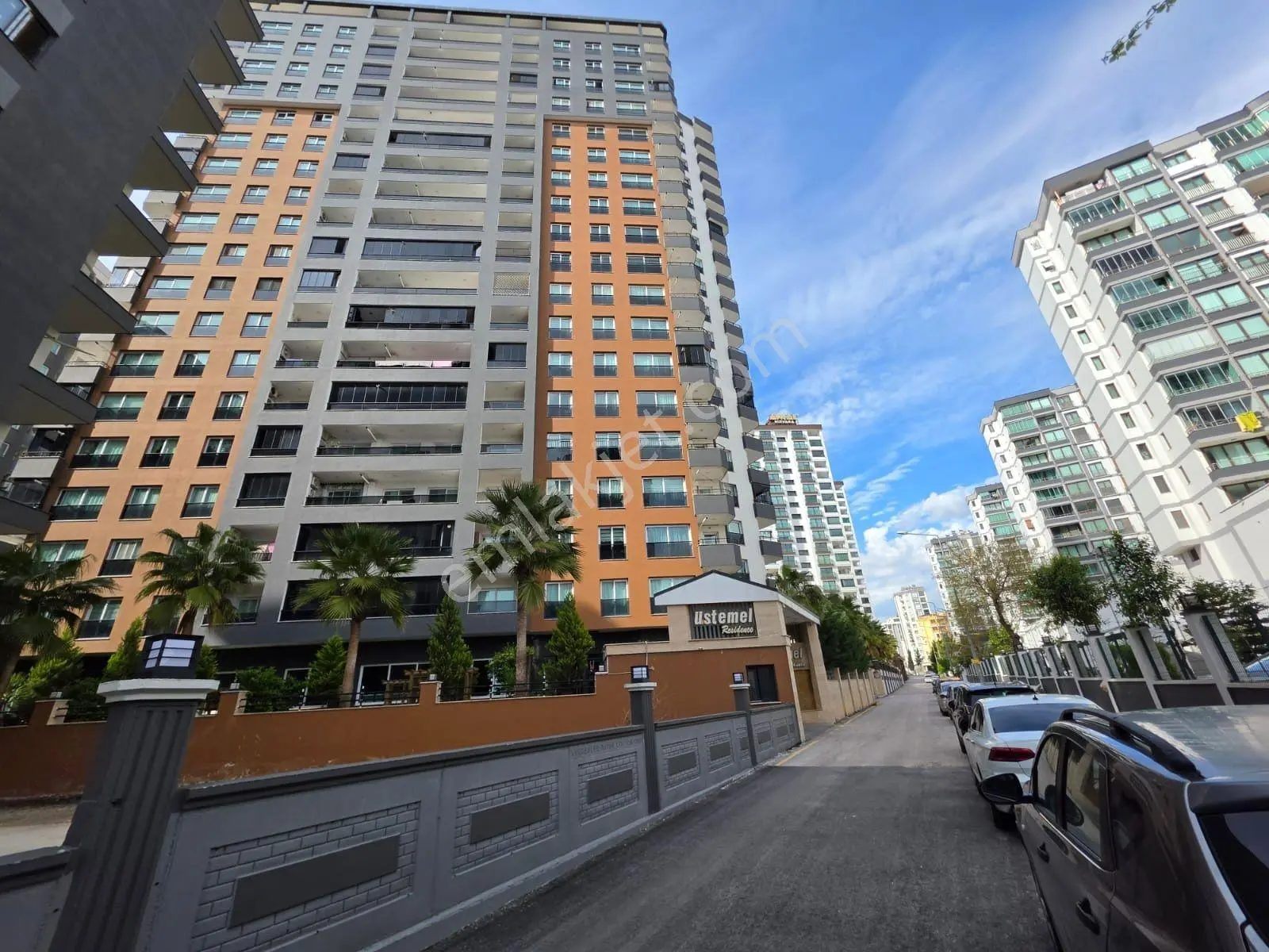 100.yıl Öğretmenler Blv Kırminal Polis Civarı 3+1 Havuz Güvenlik