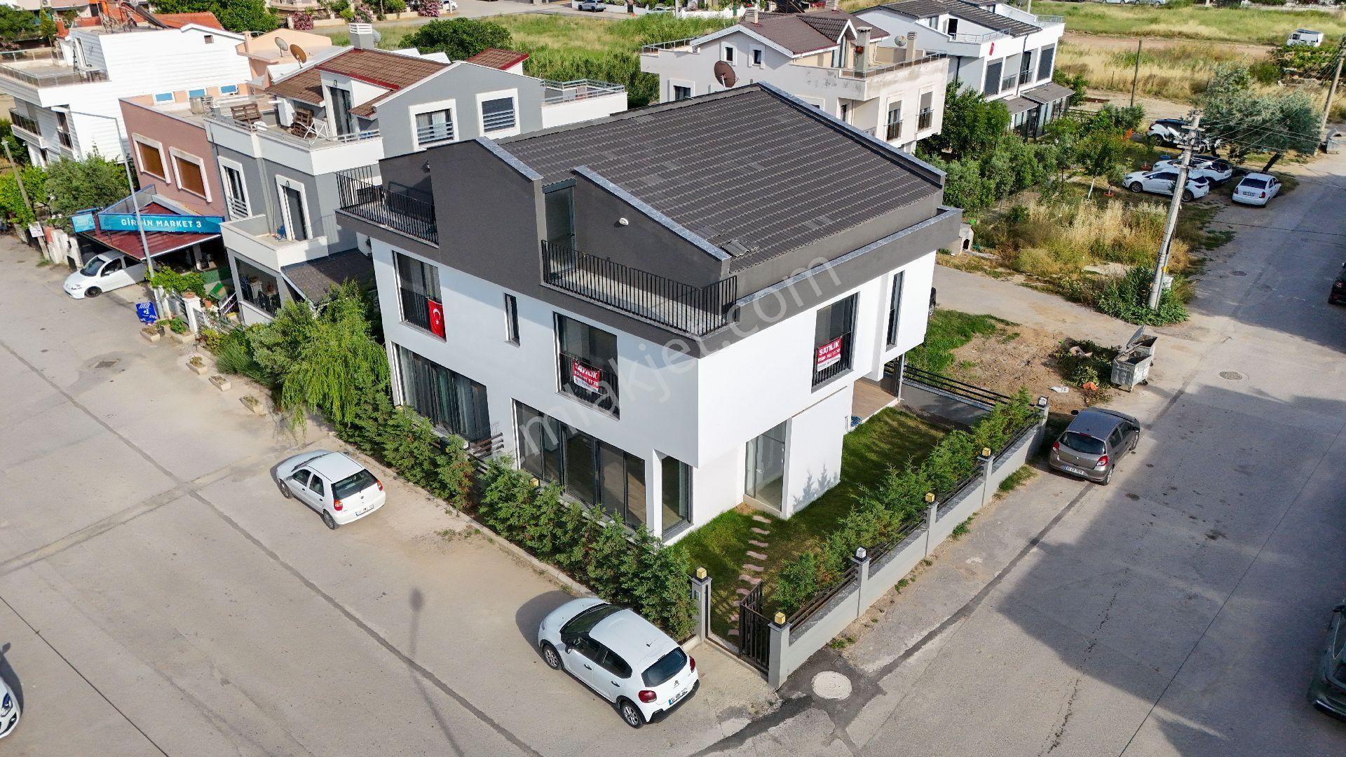 Urla Muhteşem Lokasyon 4+1 Villa - Görsel 3