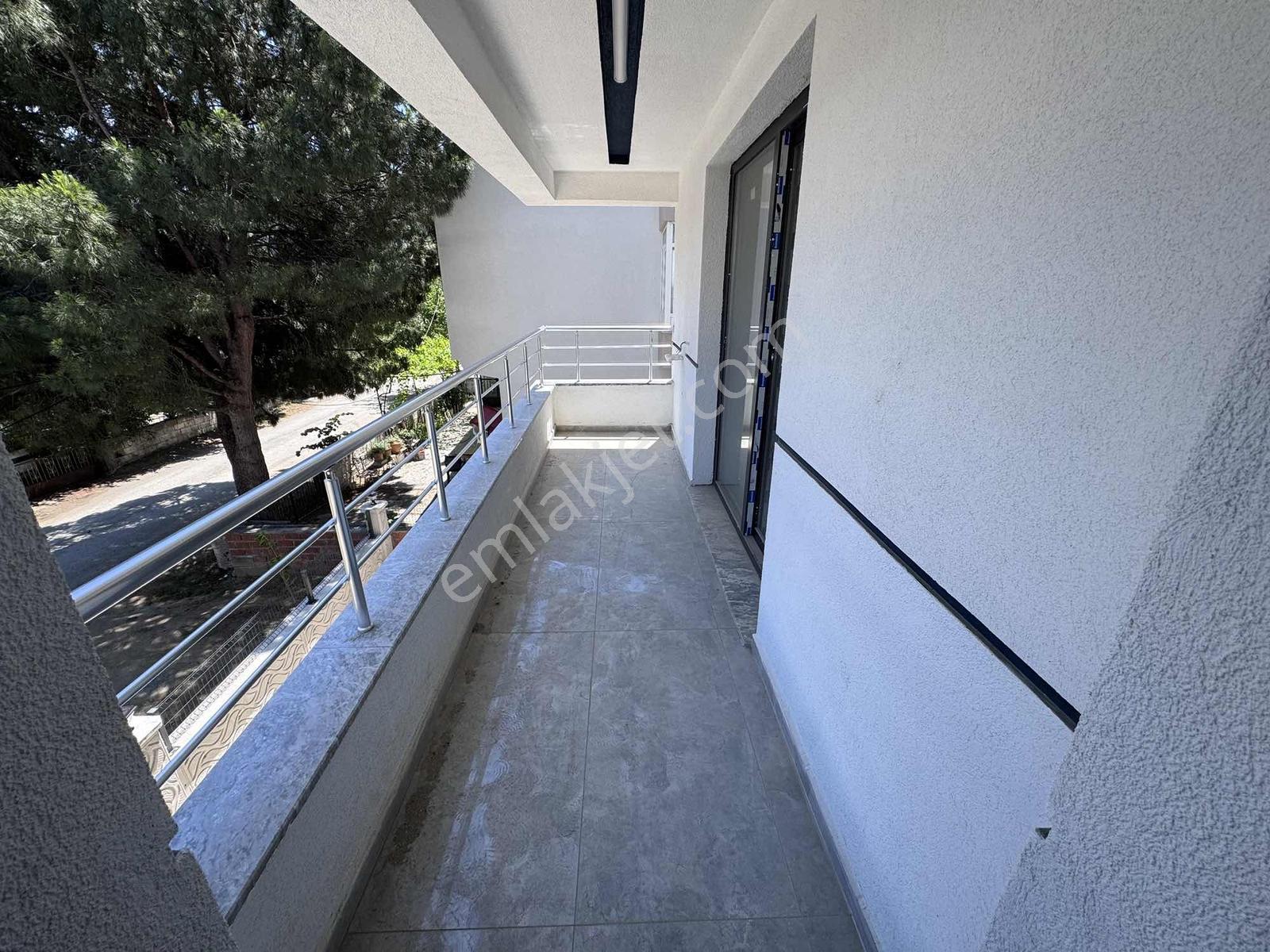Çankaya Gayrimenkul'den Bahçelievlerde 120 M2 2+1 Daire - Görsel 3