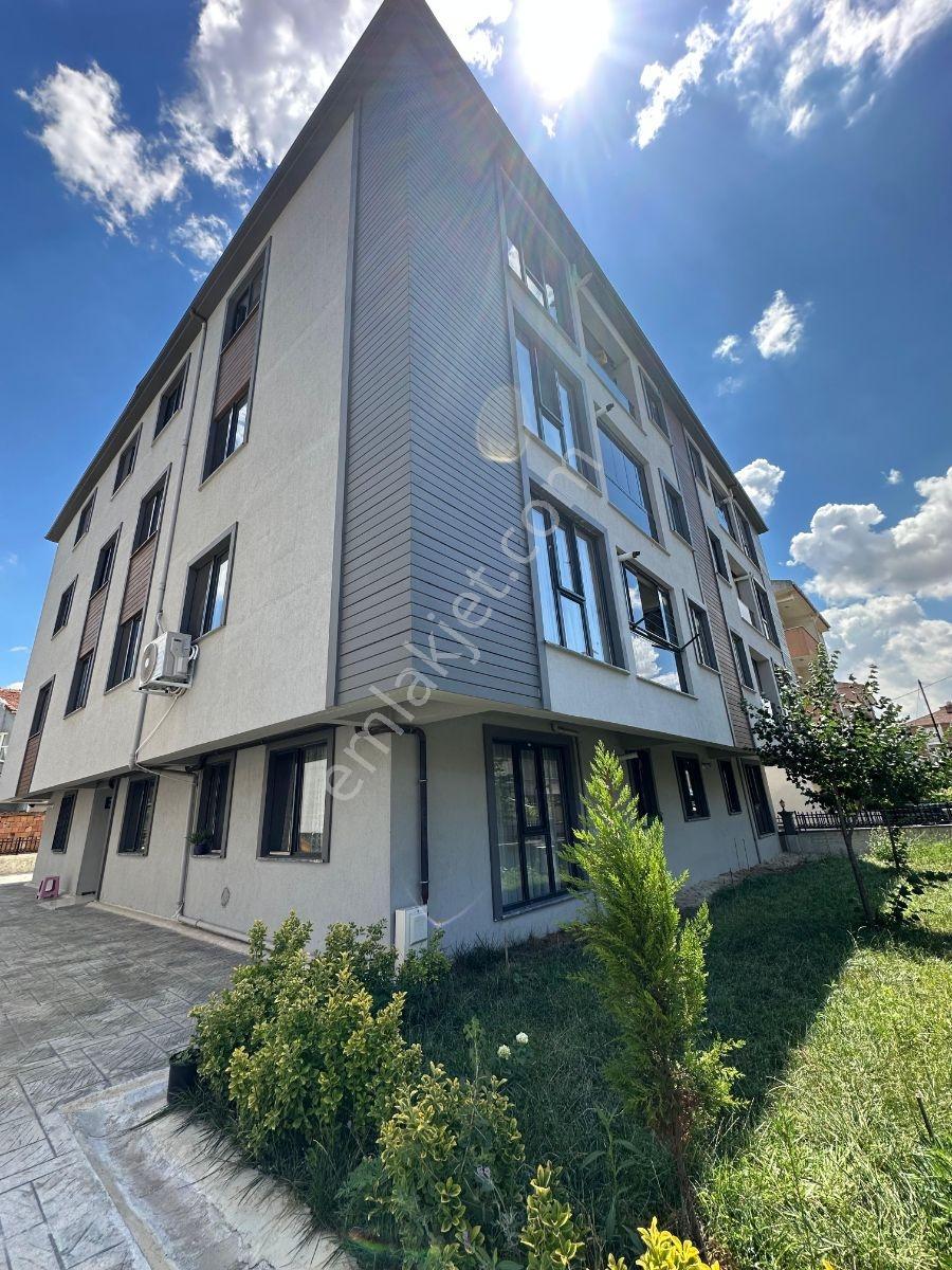 Tuğra'dan Site İçinde Yüksek Kredi İmkânı 2+1 Satılık Daire