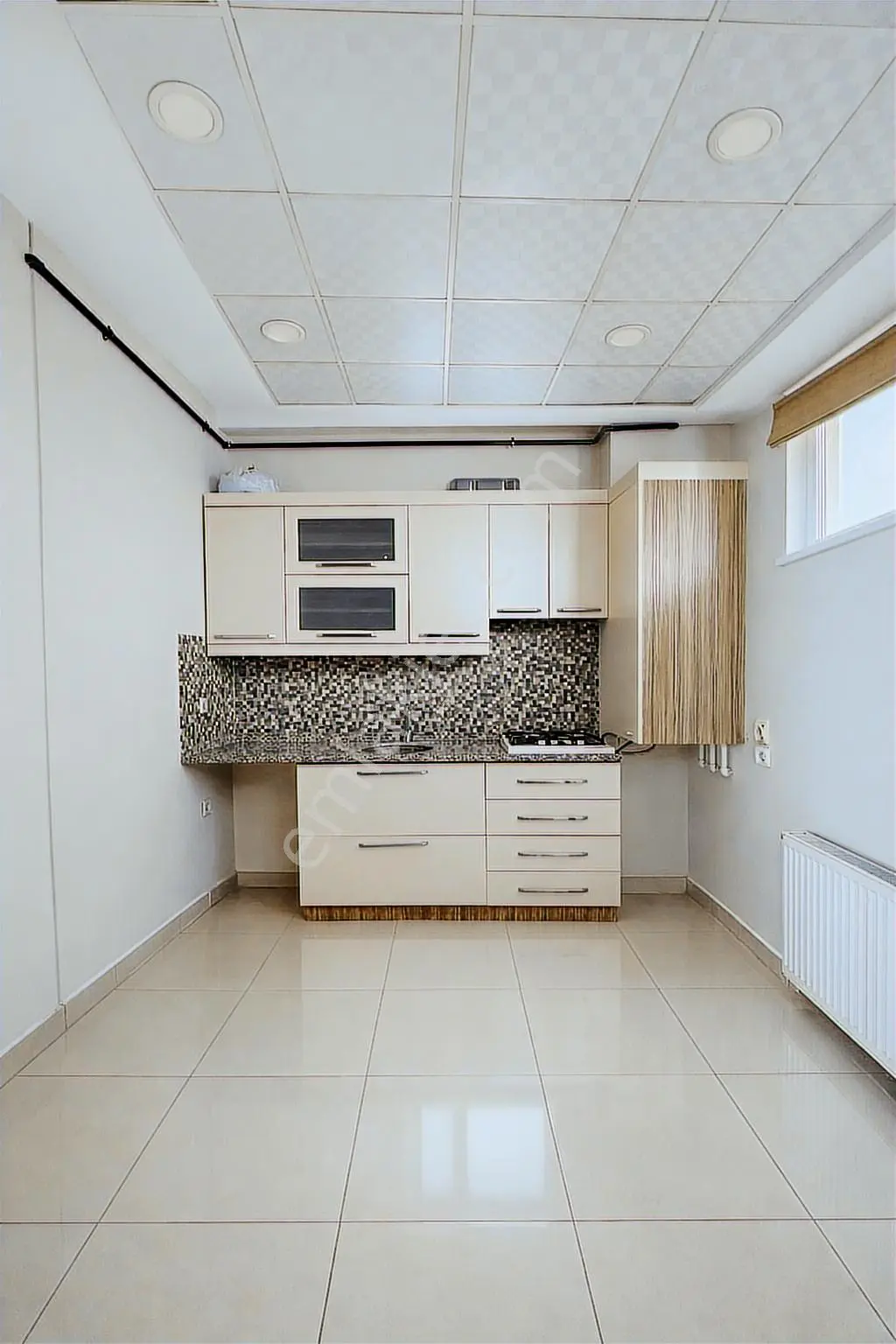 Beylikdüzü Yakuplu'da 121 M² Geniş Cepheli Satılık Dükkan - Görsel 2