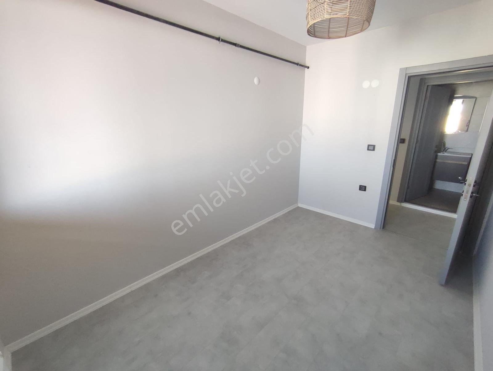 Remax Parladan İstikal Mahallesinde Satılık 2+1 Daire - Görsel 18