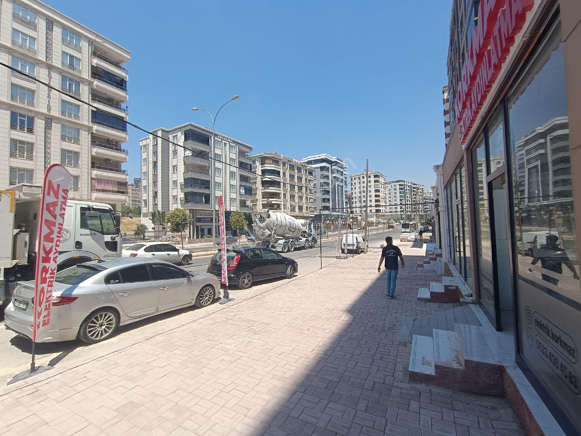 Salihoğlu Emlaktan Kiralık Dükkan - Görsel 9