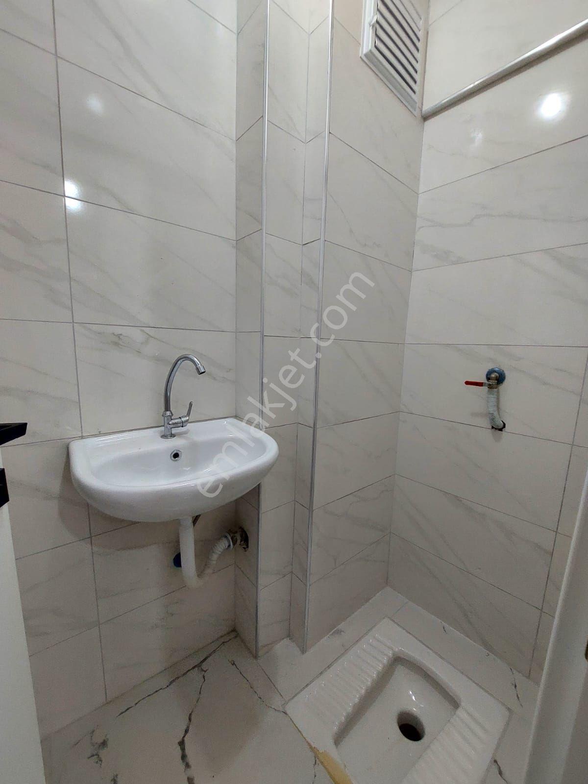 Recep Ümit'ten Büyük Park Karşısı Gazi Yakup Satar Caddesi Yanı Satılık 2+1 Daire. - Görsel 28