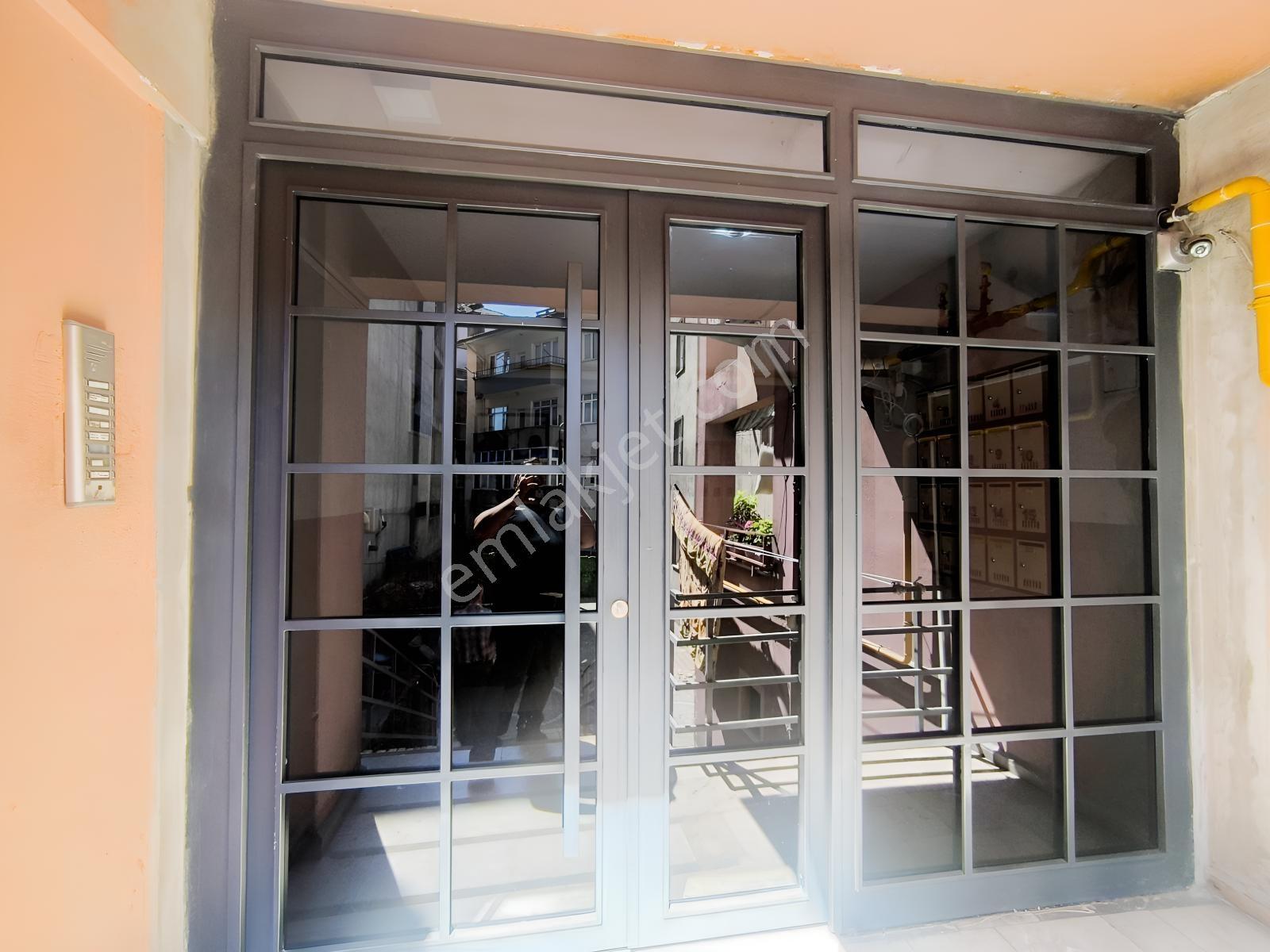 Bartın Merkez Çarşı İcerisinde Satılık 140m2 3+1 Daire - Görsel 6