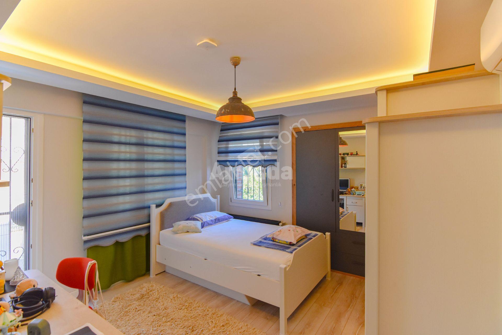 Kuşadası Soğucak Mahallesi'nde Özel Havuzlu 5+1 Villa - Görsel 22