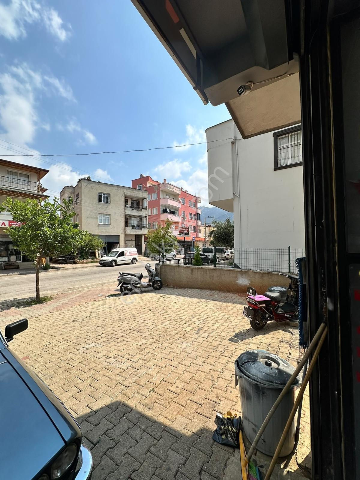 Kozan Gayrimenkulden Palmiye Caddesinde Köşebaşı İşyeri - Görsel 5