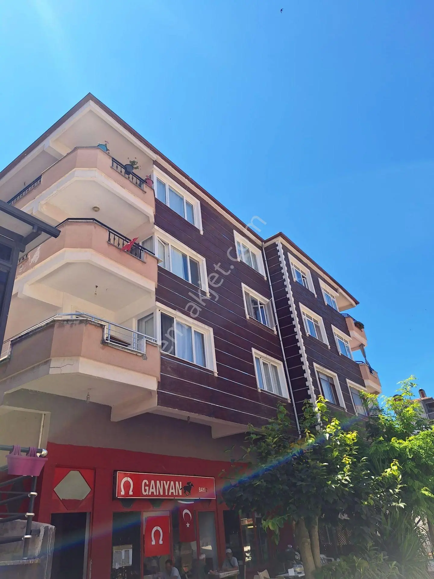 Çınarcık Merkez'de 2+1 Sahile Çok Yakın Kelepir Yatırımlık Daire