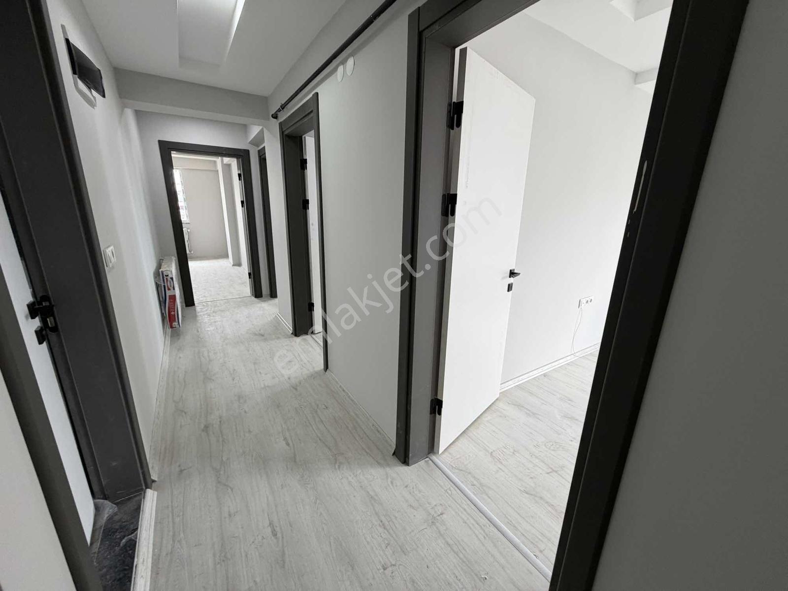 Tramvaya Ve Anayola Yakın Ebeveyn Banyolu 2+1 Sıfır Daire - Görsel 16