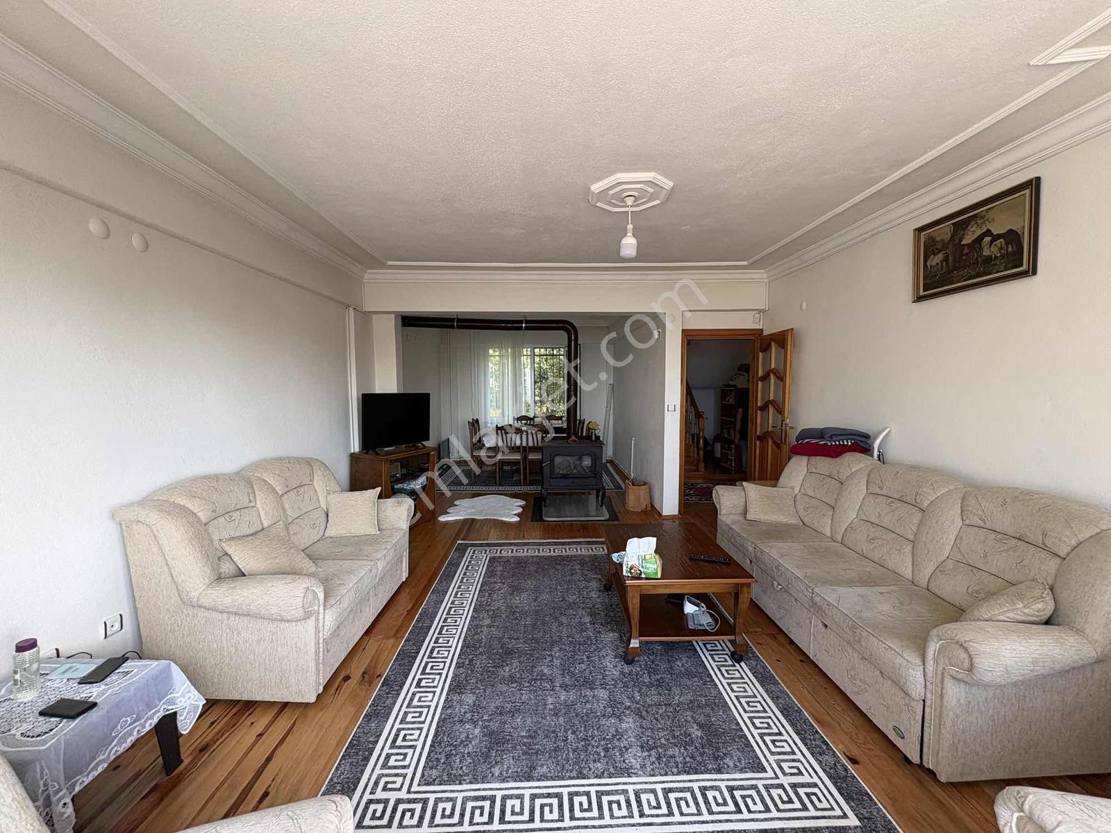 Türkan Emlaktan Gebeşte Denize 50 M Triplex Villa - Görsel 27