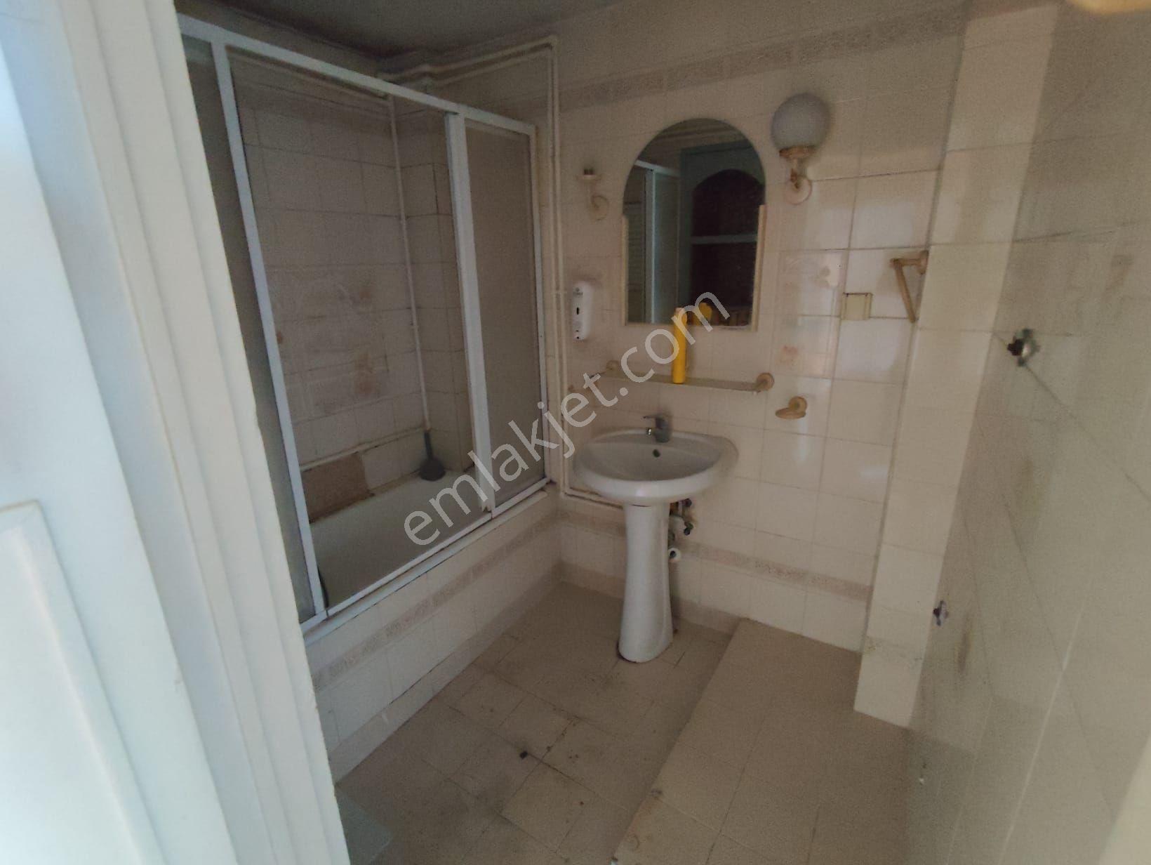 Kocamustafapaşa Silivrikapi Vidin Cad 3+1 Kat 2 Çıftcephe Satılık Daire - Görsel 20
