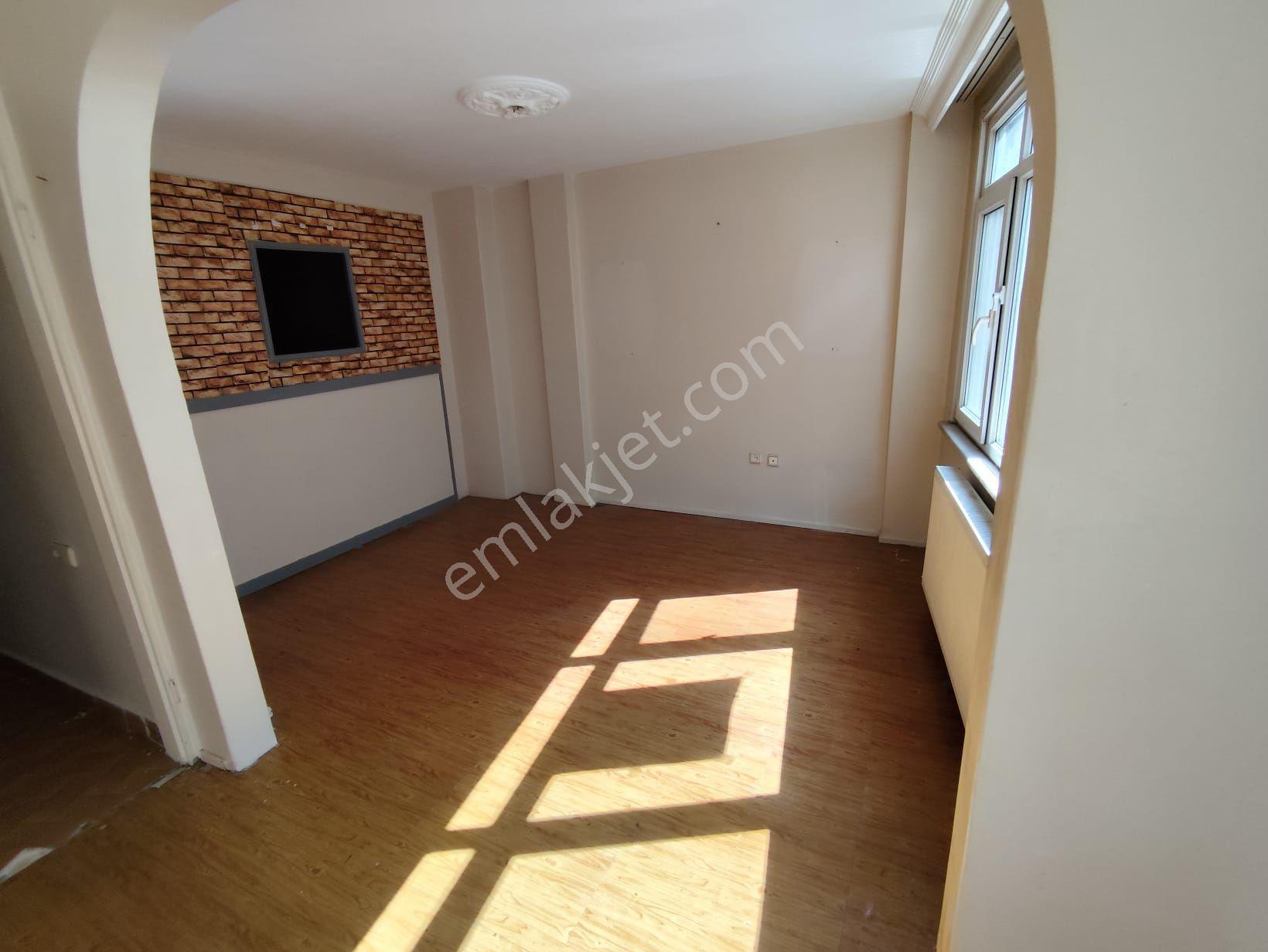 Kocamustafapaşa Silivrikapi Vidin Cad 3+1 Kat 2 Çıftcephe Satılık Daire - Görsel 5