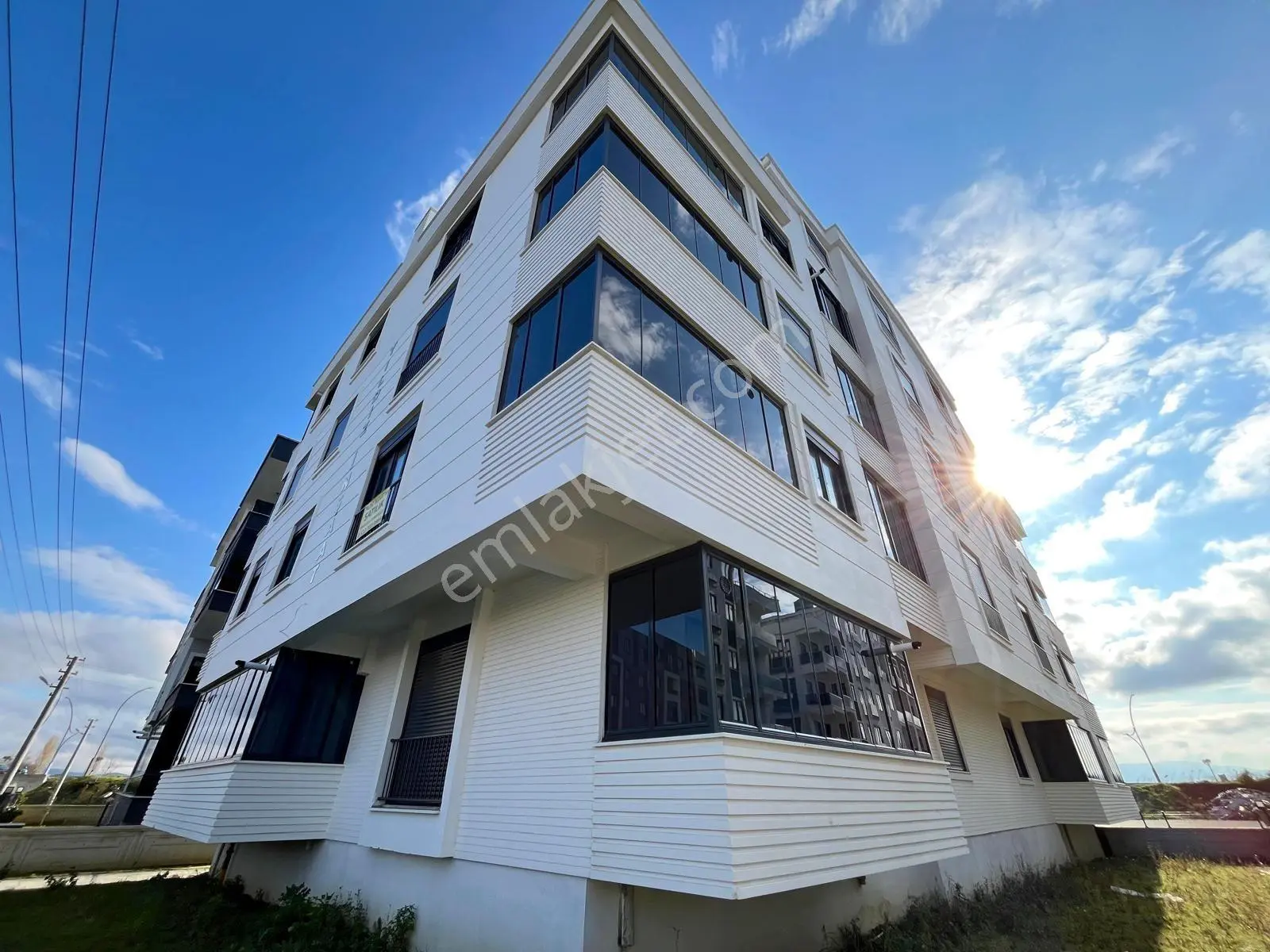 Yükselden Altınkumda K.otopark Yerden Isıtma Fırsat 2+1 Daire