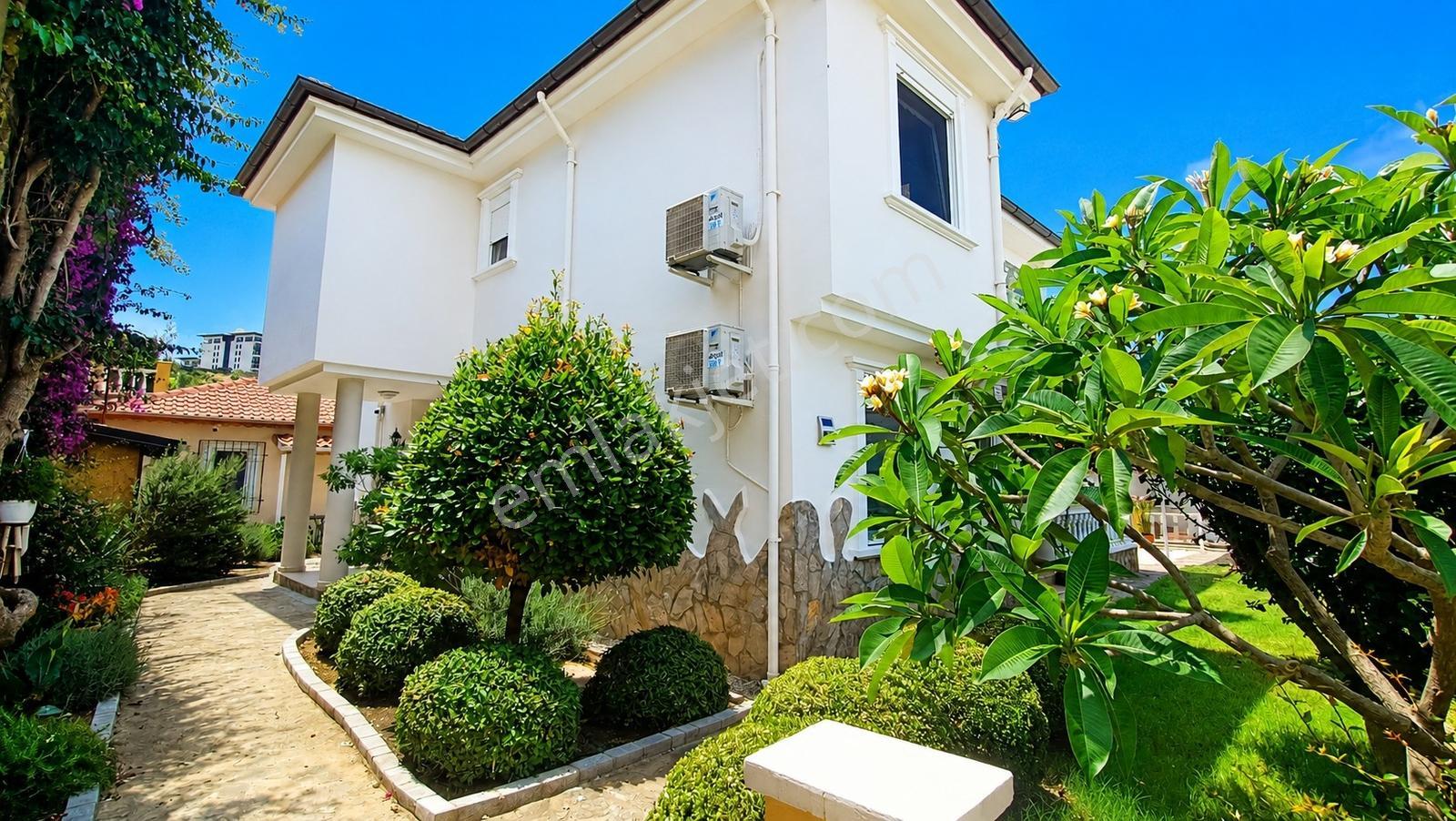 Kargıcakta 700 M² Arsa Üzerinde Havuzlu Müstakil Villa - Görsel 24