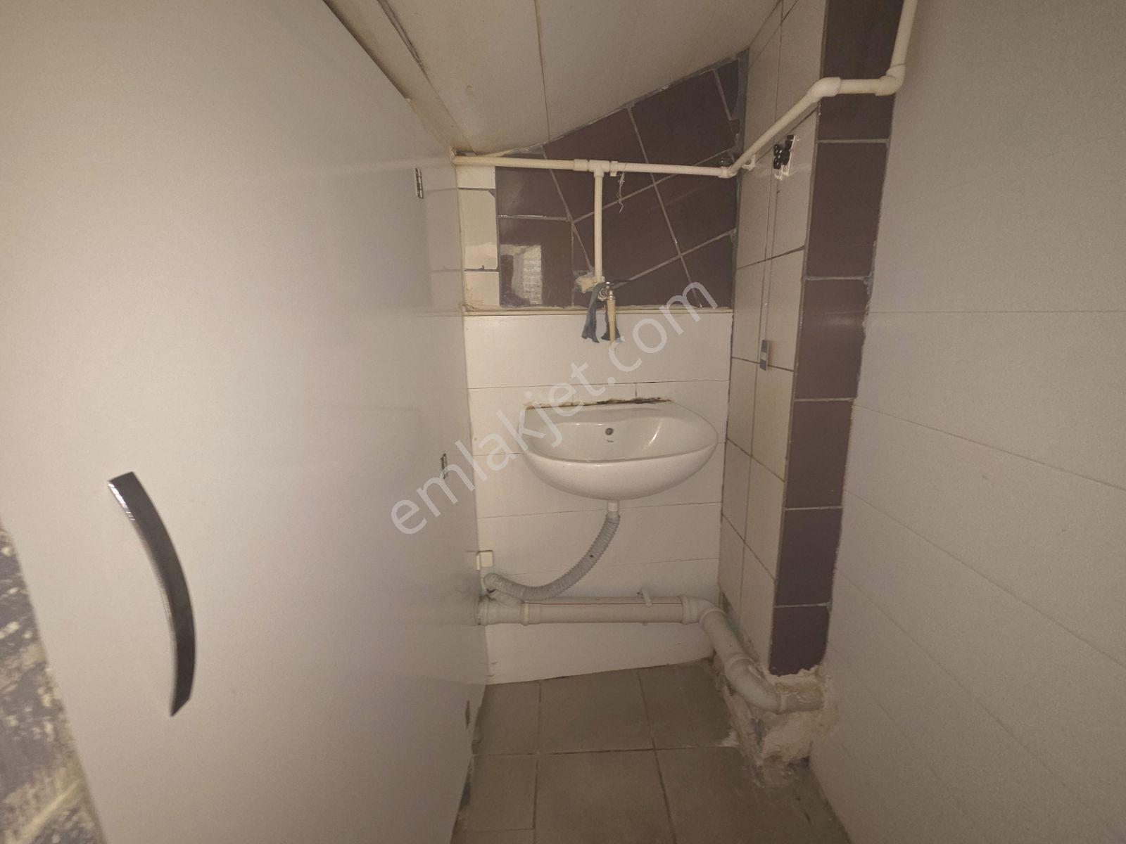 Keşan Kurtuluş Caddesi Üzerinde Kiralık Dükkan - Görsel 8