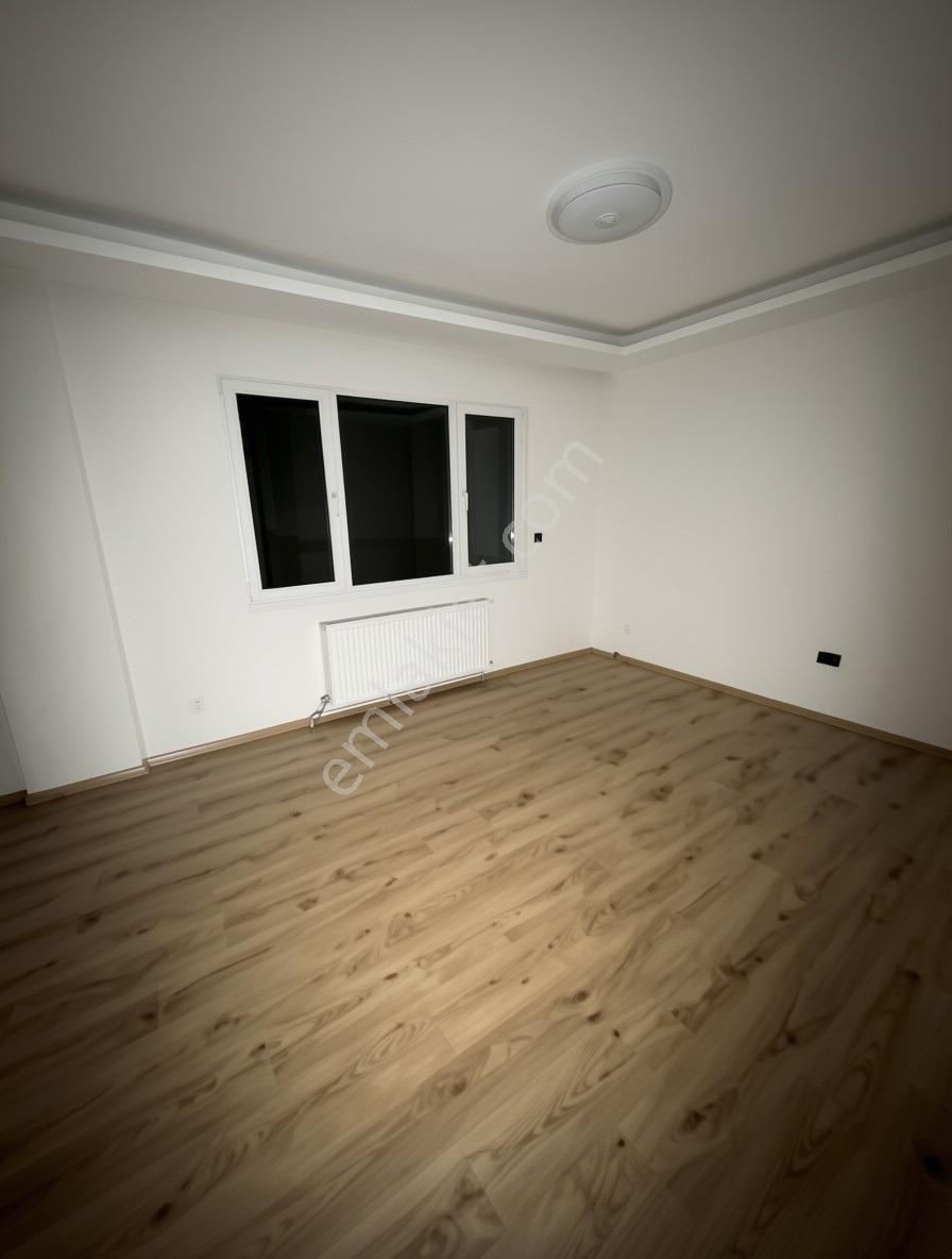 Turpa'dan Şirinyer Merkez Noktada Giriş Kat Satılık 3+1 Daire - Görsel 8