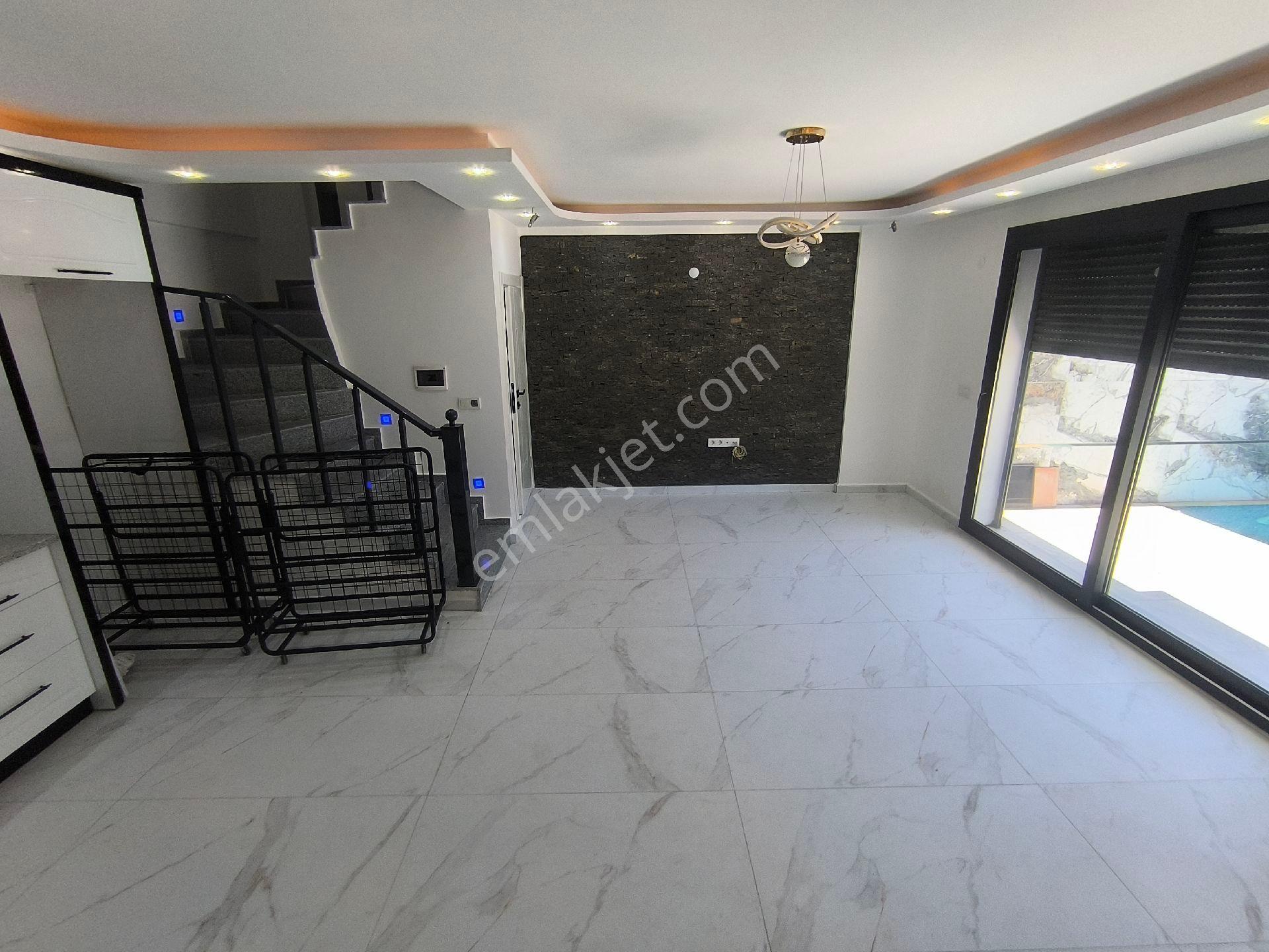 🏡🇹🇯didim'de Satılık Havuzlu Deniz Manzaralı 3+1 Villa - Görsel 4
