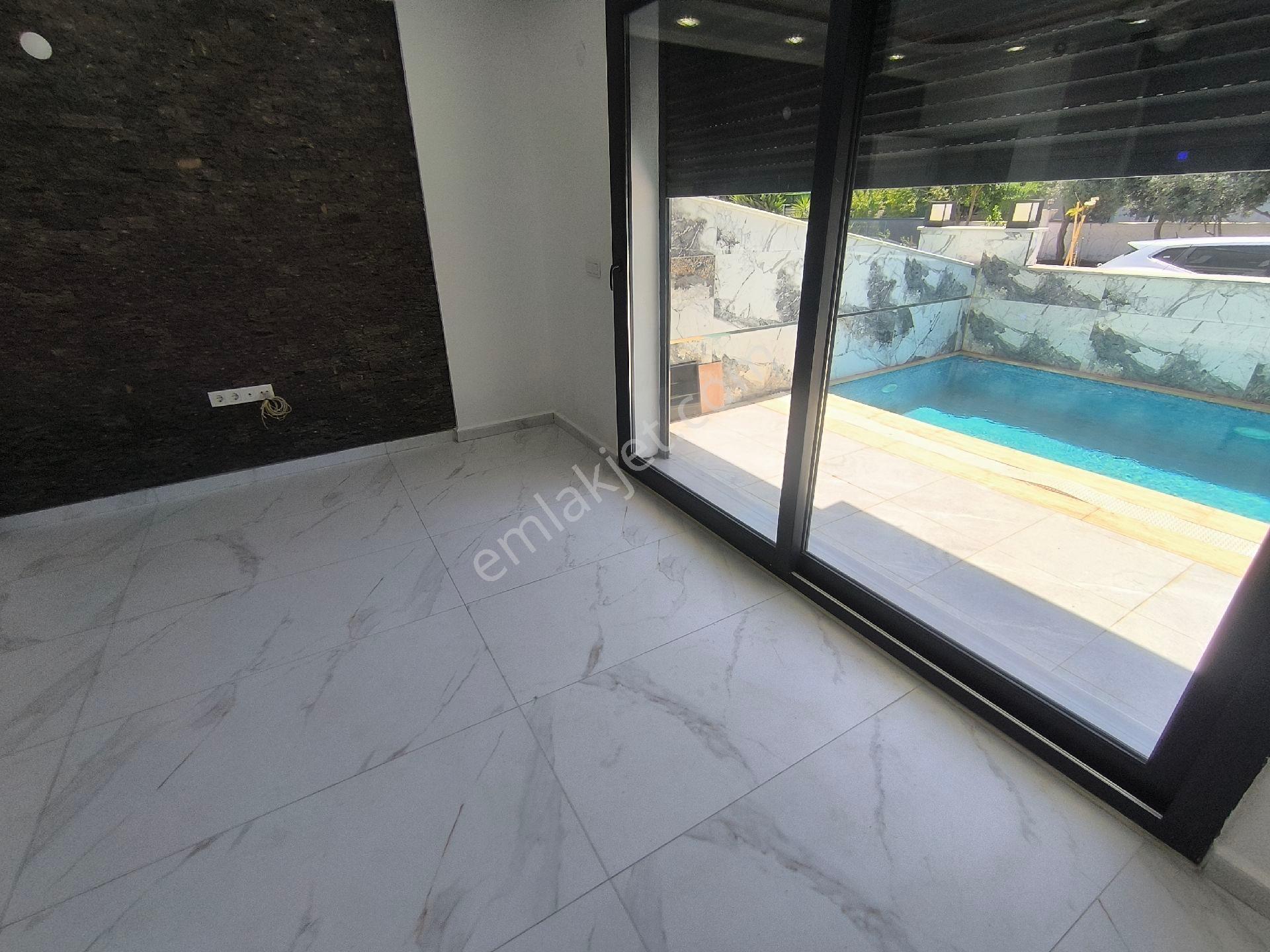 🏡🇹🇯didim'de Satılık Havuzlu Deniz Manzaralı 3+1 Villa - Görsel 12