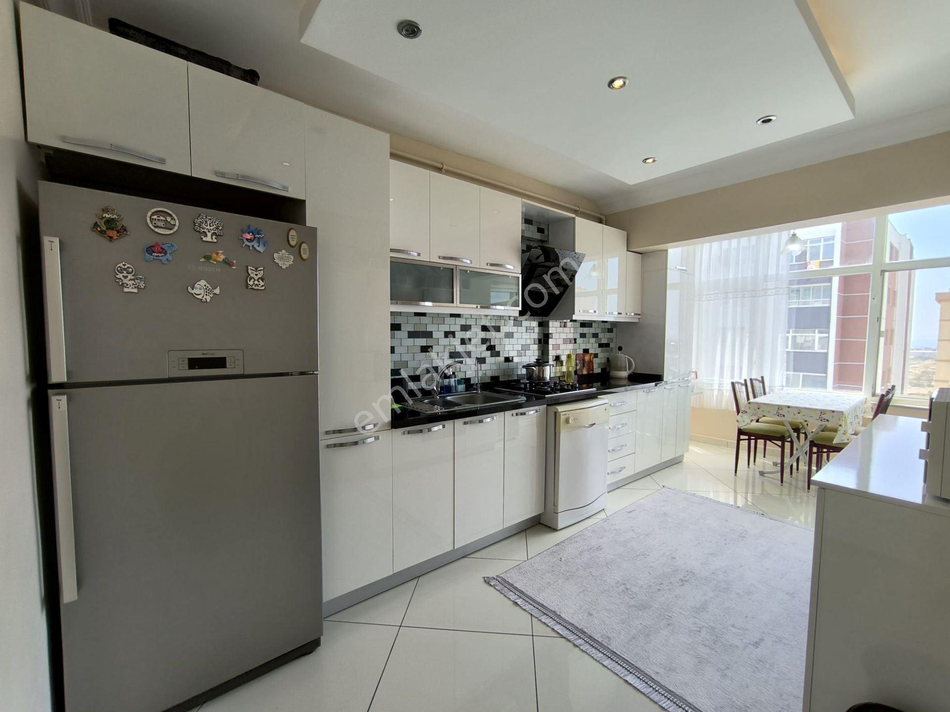 Beylikdüzü Kavaklı'da Satılık 3+1 Daire (140m²) - Görsel 16