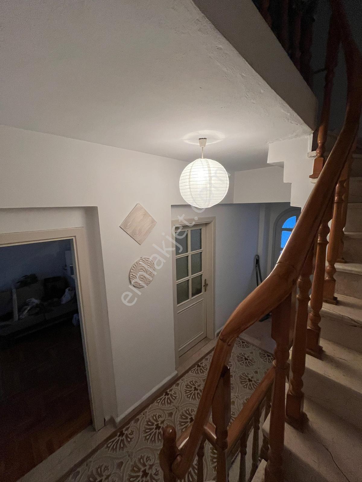 Gürpınarda Site İçerisinde Havuzlu Villa - Görsel 8