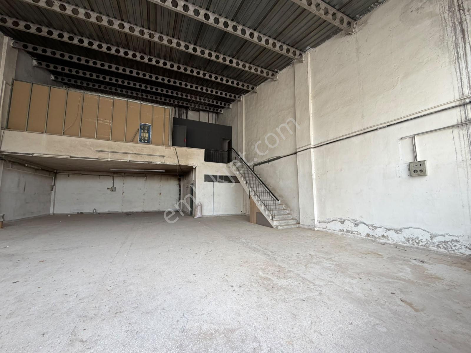Engin Emlak'tan Karacaören Sanayi Sitesinde 350m2 Kiralık Dükkan - Görsel 14