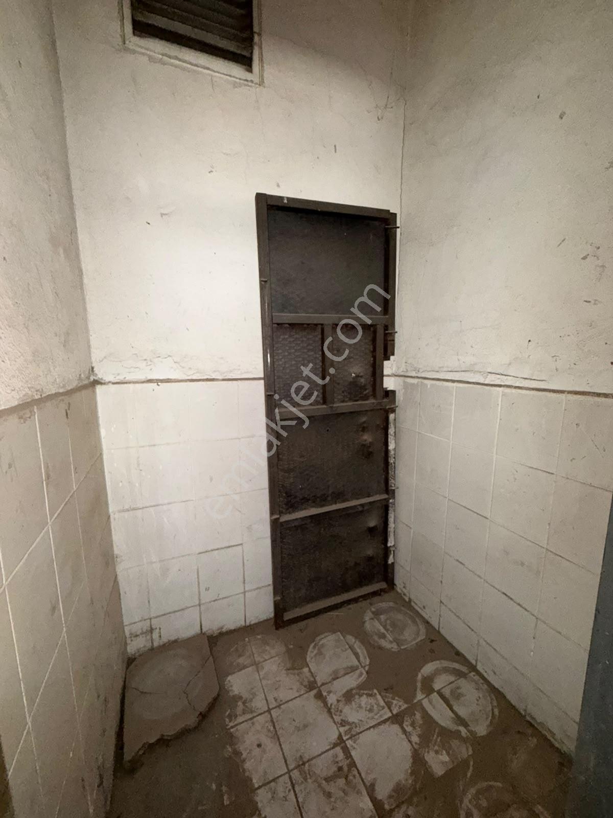 Engin Emlak'tan Karacaören Sanayi Sitesinde 350m2 Kiralık Dükkan - Görsel 7