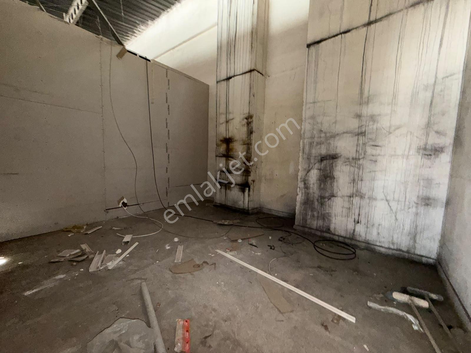 Engin Emlak'tan Karacaören Sanayi Sitesinde 350m2 Kiralık Dükkan - Görsel 28