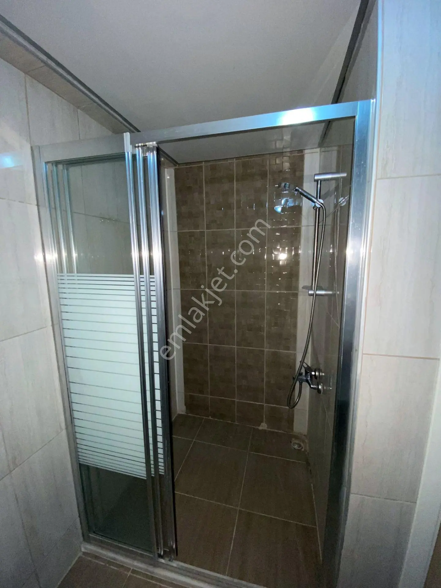 Çınarcık Merkez'de 126m2., 2+1 Yeni Binada Satılık Daire - Görsel 2